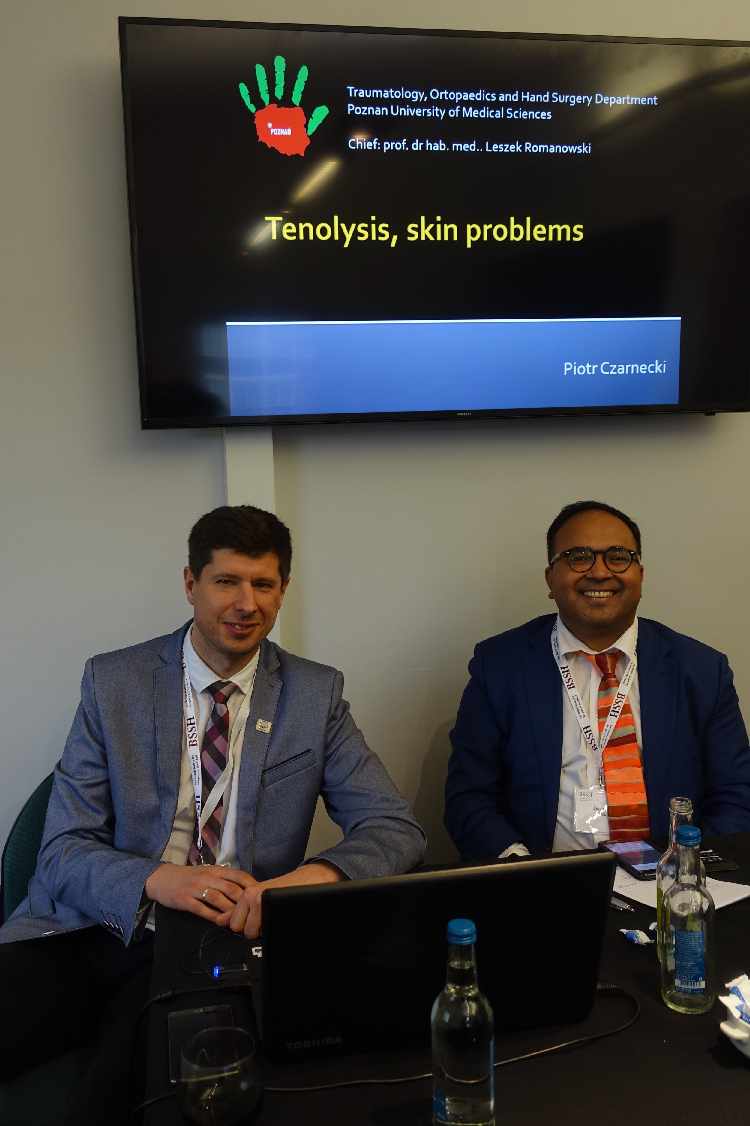  Dr Piotr Czarnecki (Poznan) and Mr Anuj Mishra (Manchester Hand Institute) 