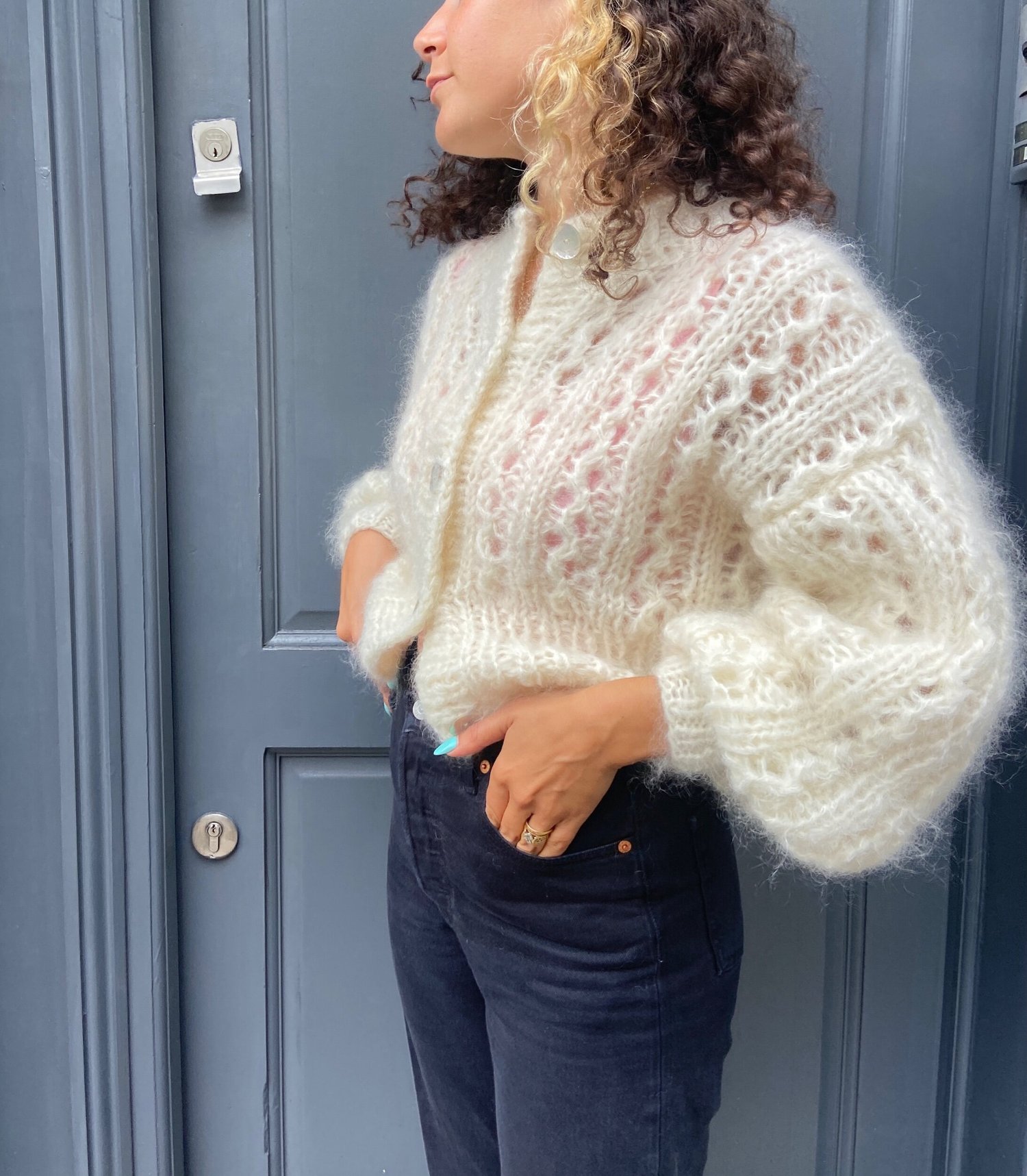 ROSEKUMO CHALK WHITE CARDIGAN — i n N E O S S