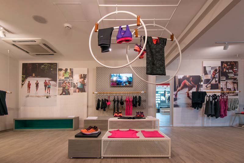NIKE-WOMEN-MX_02.jpeg