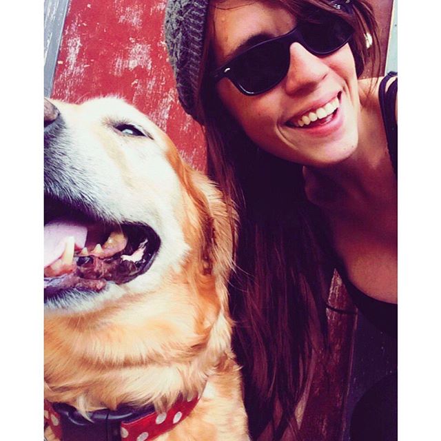 #bettiebee & me / humid summertime & smiles (while the coffee is in the French press) ❤️💋
.
.
.
#oldladies #goldengirls #goldenretriever #oldgolden #happiness #heart #saturday #humidity #summertime #studiodog #artistlife #coffee #frenchtruckcoffee #longhairdontcare #polkadots #southerngirl #vmbee #love #mightdeletelater #idk #selfie #catchyaontheflipside