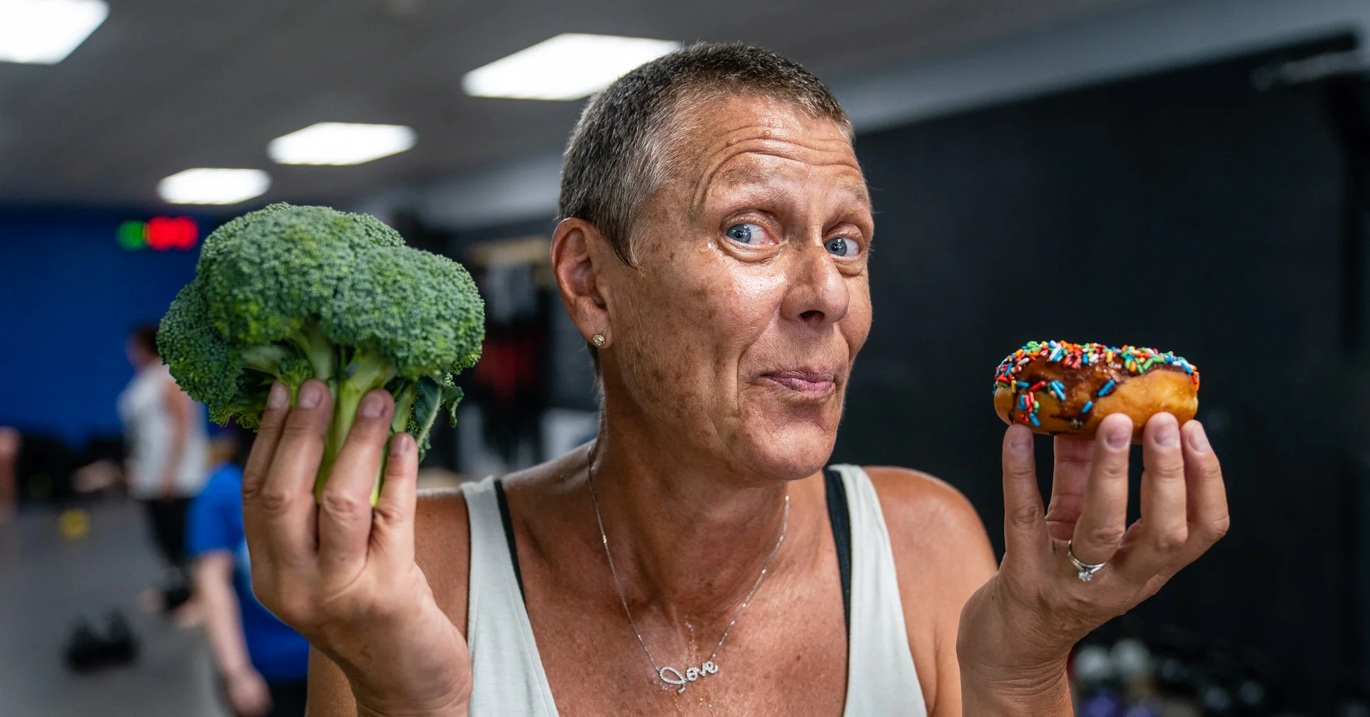blog - cover photo - nutrition - 80-20 donut broccoli - facebook ad.jpg