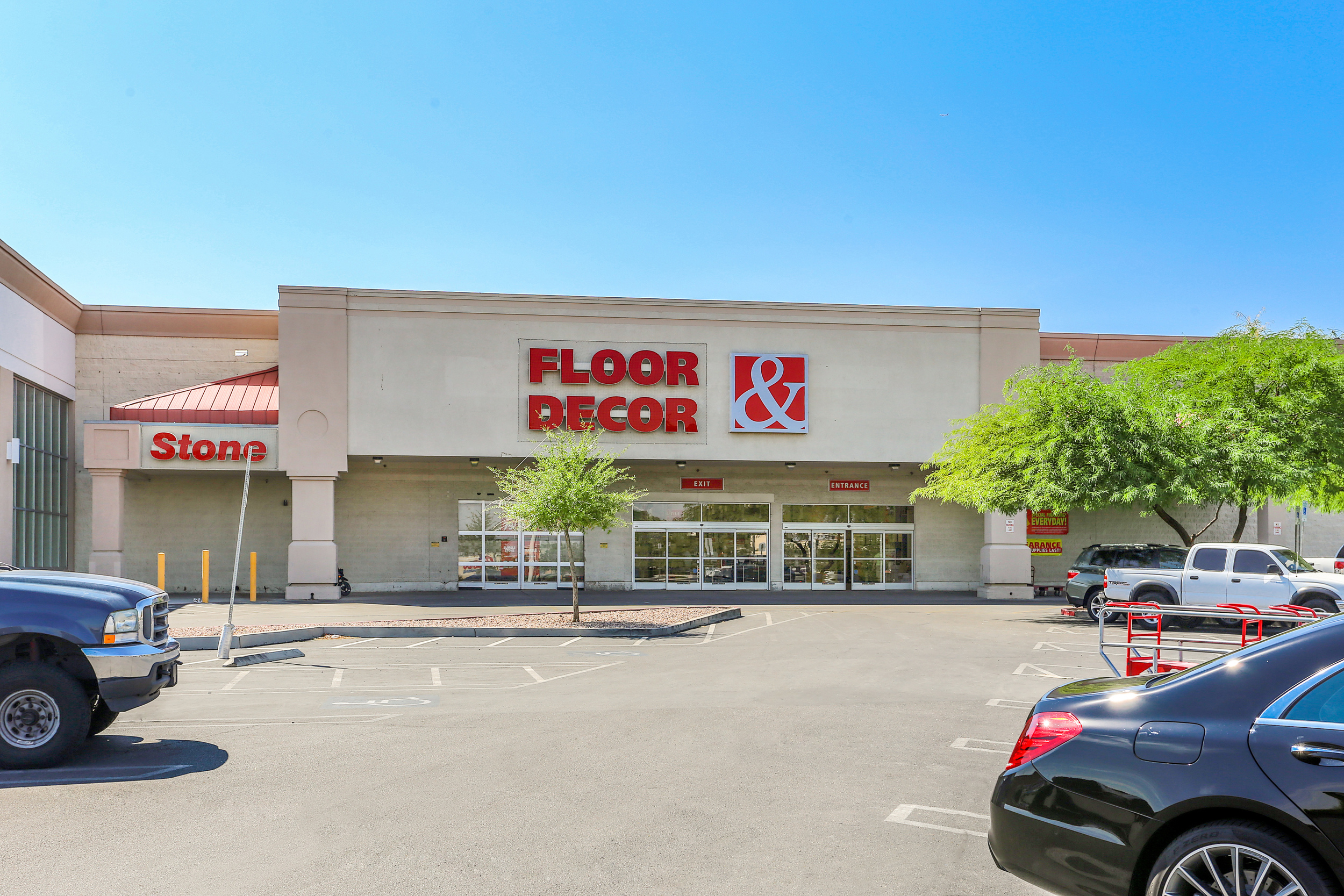 PEBB Enterprises Sells Galleria Pavilion Shopping Center in Henderson,  Nevada for $22.5 Million