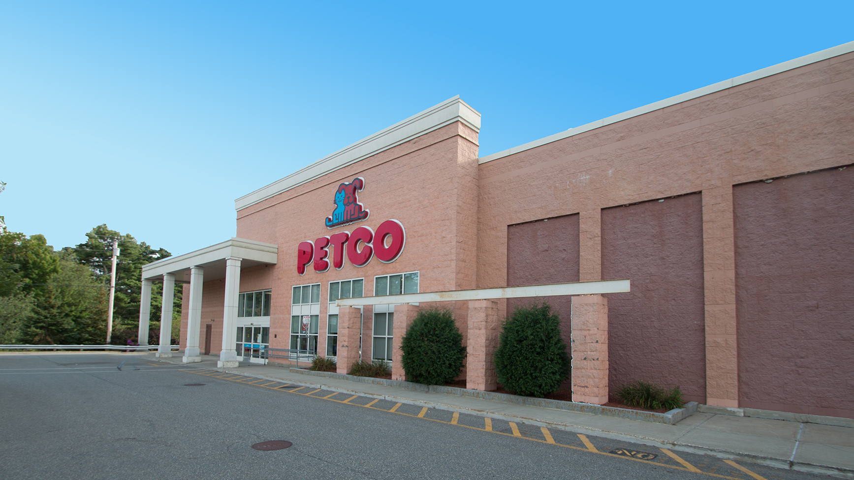 178445733_1504289285_3_Petco.jpg