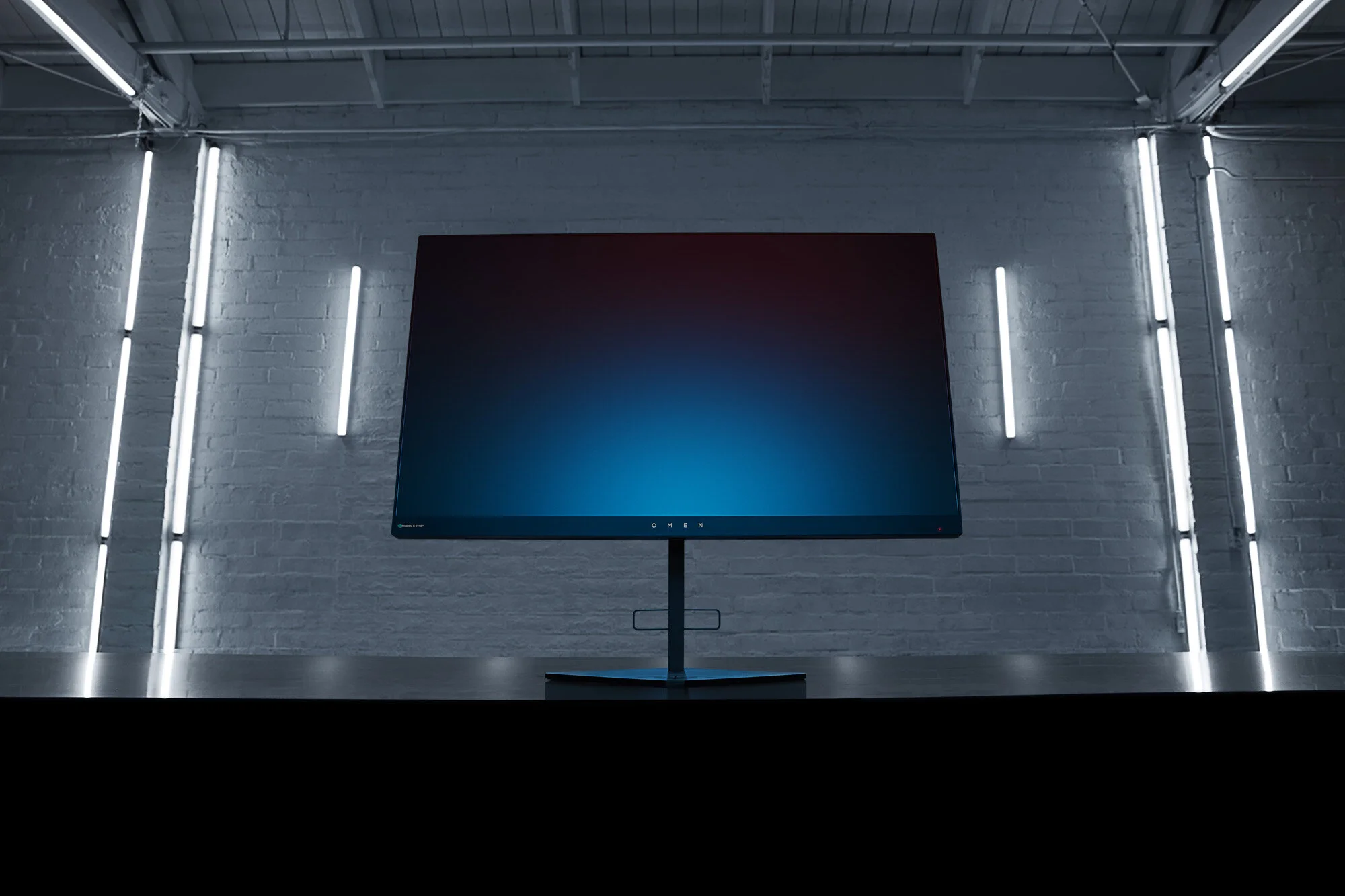 Monitor-Front_3760_RGB copy.jpg