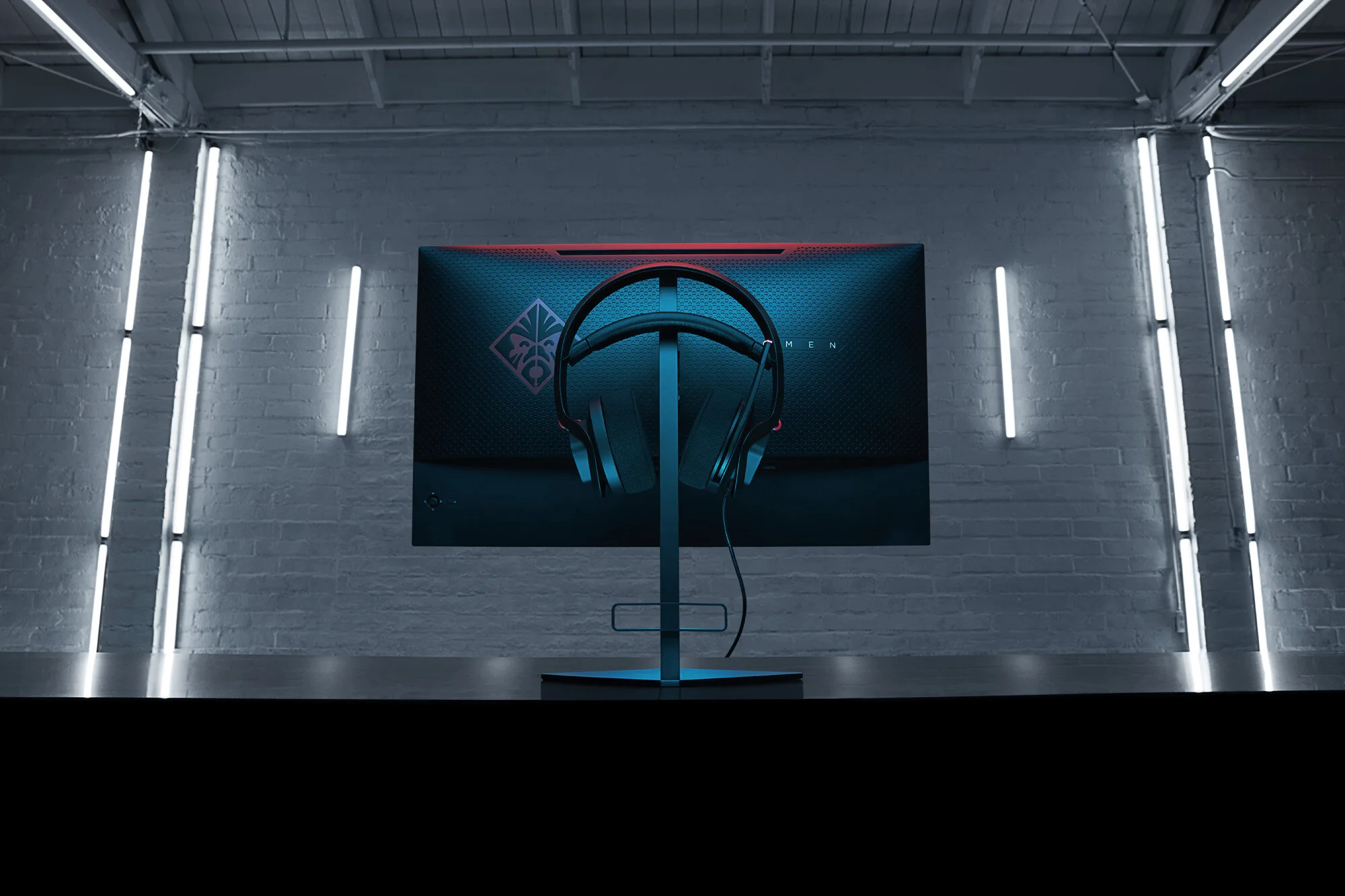 Monitor-Rear-w Headsets_3793_RGB copy.jpg