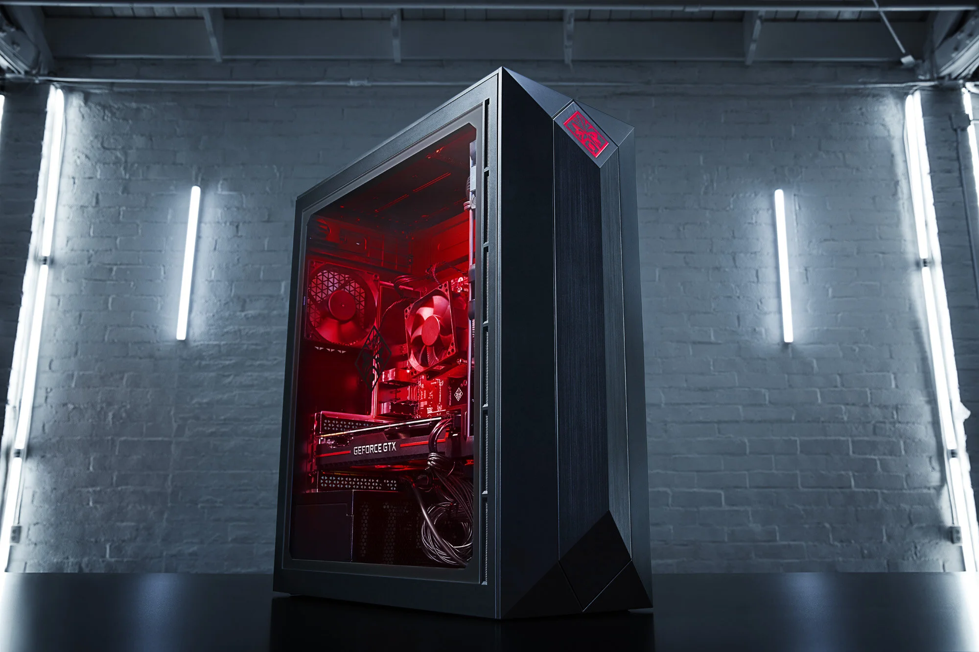 Tracer 3-4 Hero_4251_RGB2 copy.jpg