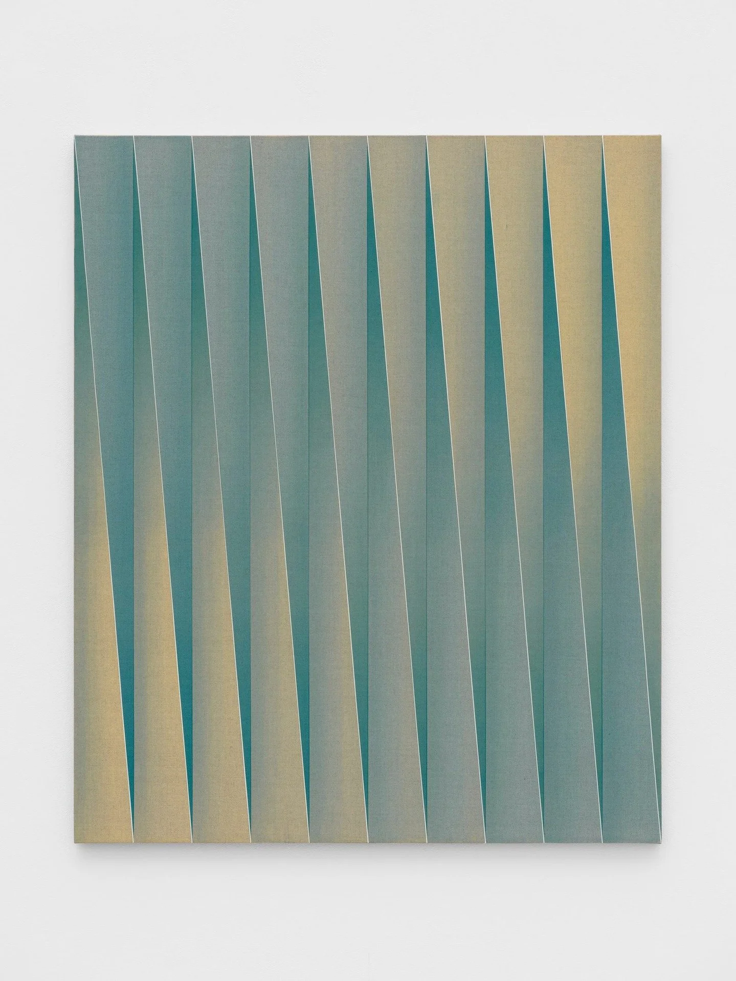 Closing next week, Interfold at White Cube Mason's Yard presents new abstract trompe l'oeil paintings by Suzanne Song. Across a series of large canvases and small prints, #suzannesong creates textured sculptural compositions that evoke folded paper c