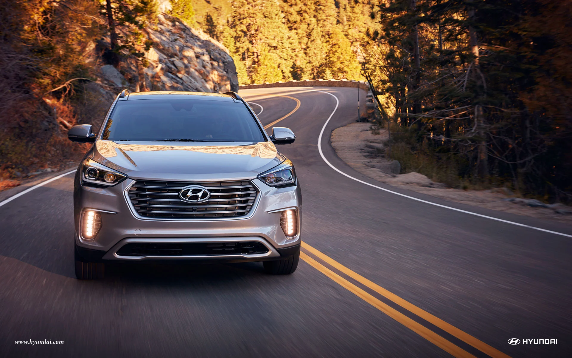 2017-hyundai-lwb-ext-05-led-daytime-running-lights.jpg