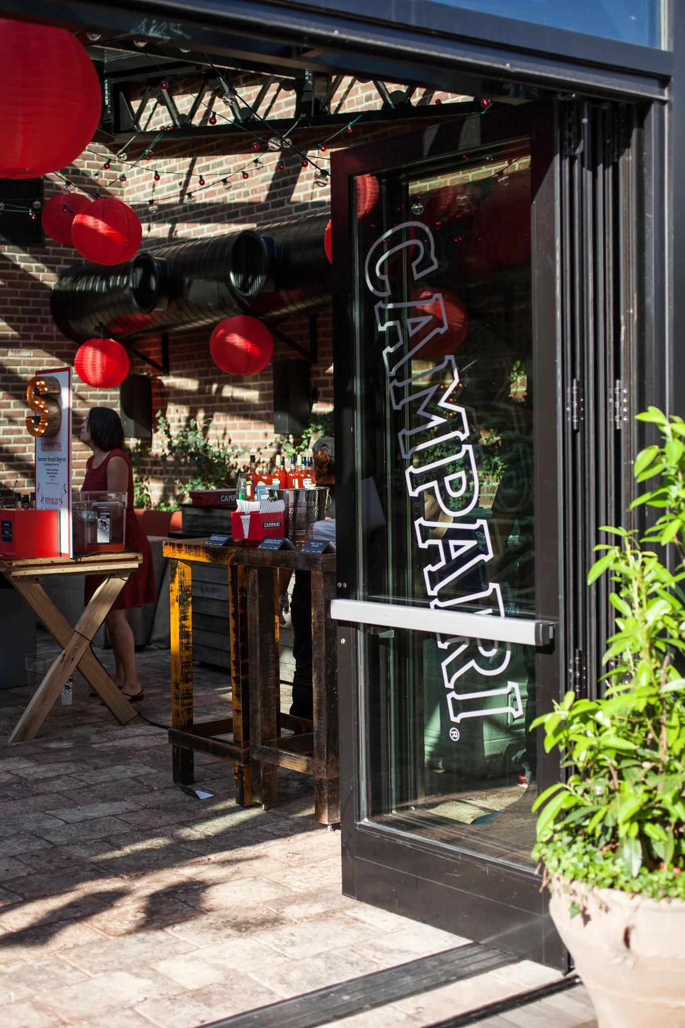 PeterTolinBaker-Campari-#NegroniWeek-Refinery-Hotel-NYC-photo-VirginiaRollisonLushLIfeProductions-event-04.jpg
