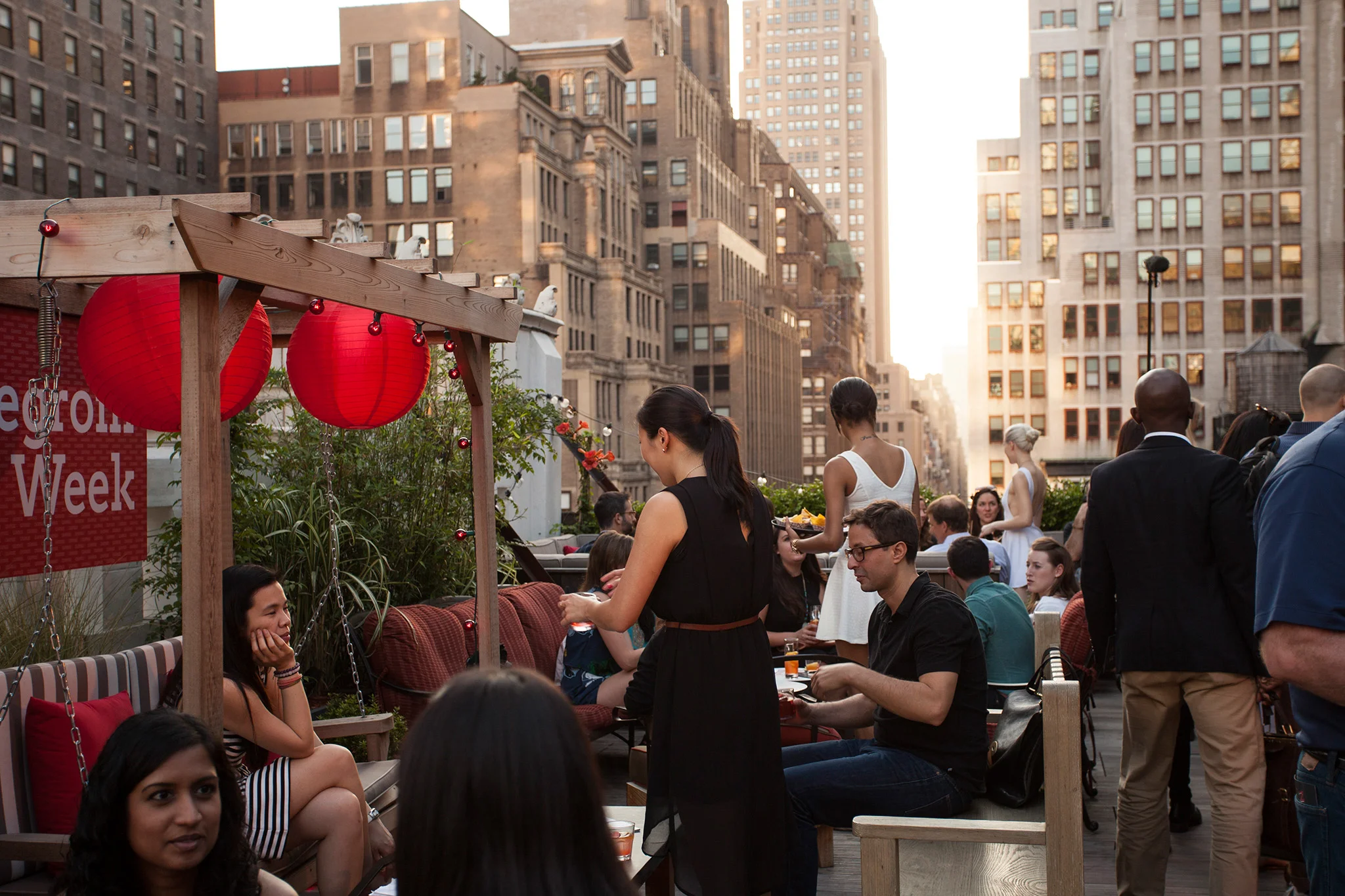 PeterTolinBaker-Campari-#NegroniWeek-Refinery-Hotel-NYC-photo-VirginiaRollisonLushLifeProductions-event-05.jpg