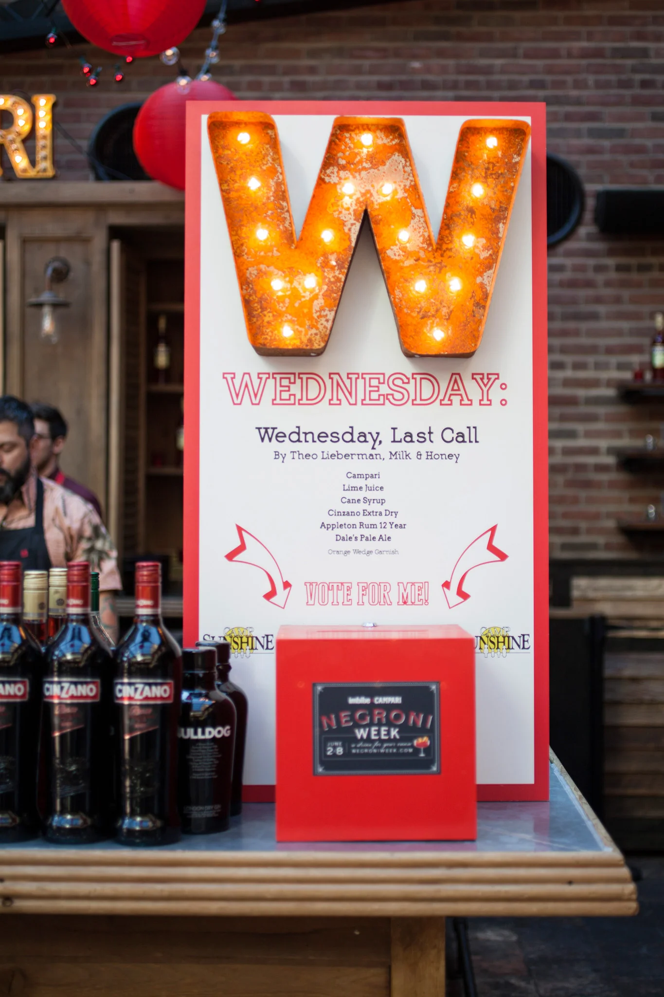 PeterTolinBaker-Campari-#NegroniWeek-Refinery-Hotel-NYC-photo-VirginiaRollisonLushLifeProductions-event-09.jpg