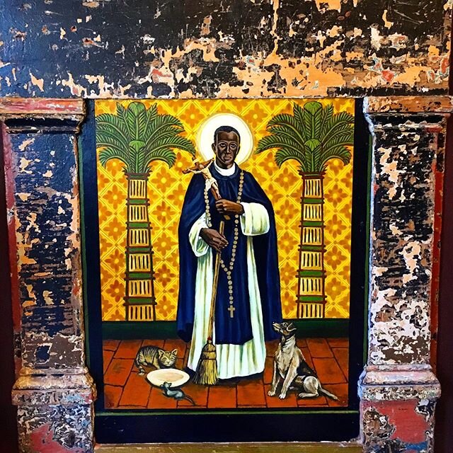 We’re spreading beaucoup love tonight in honor of the great St. Martin De Porres. Come getcha blessings and enjoy the beautiful new work from Pauly Lingerfelt @paulylingerfelt. Show starts at 7 pm.