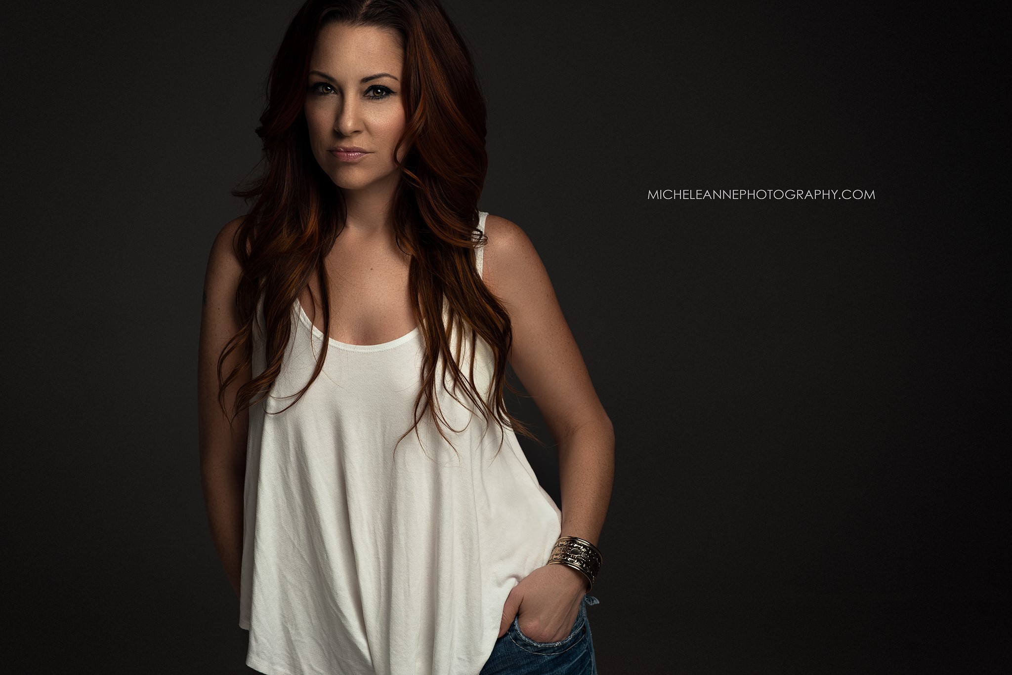 Its alway a blast to work with a fellow portrait artist. This was a quick shoot done by Michele Anne local headshot guru. She went for a Peter Coulson inspired look. I put my styling talents to work and added an extra 14 inches of weave to my hair. I think the end result is stunning. I'm glad I did it even though I was nervous. 