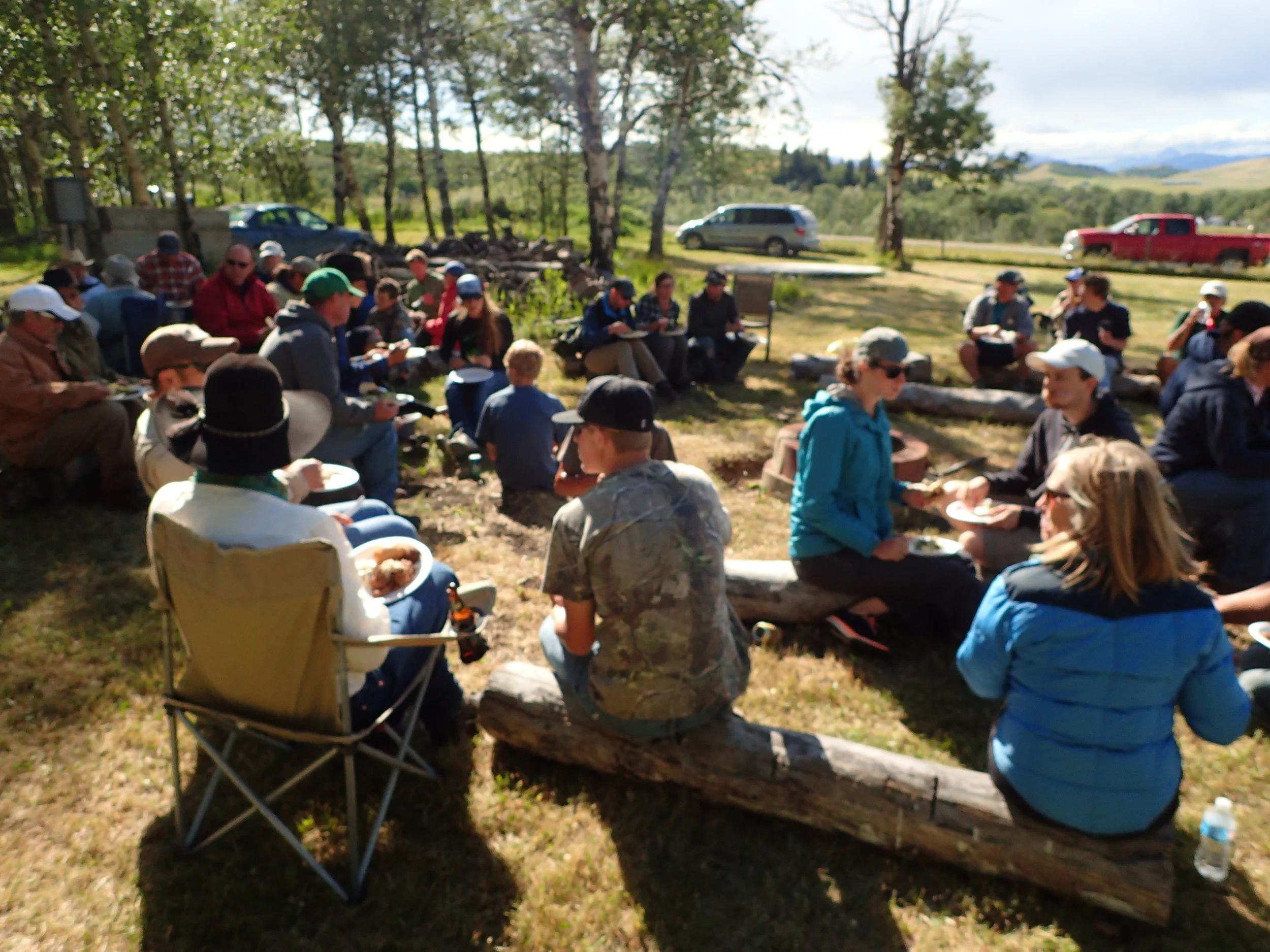 Day's end with beef on a bun and cold beers. The folks at Pincher Creek really know how to treat their volunteers - southern hospitality!