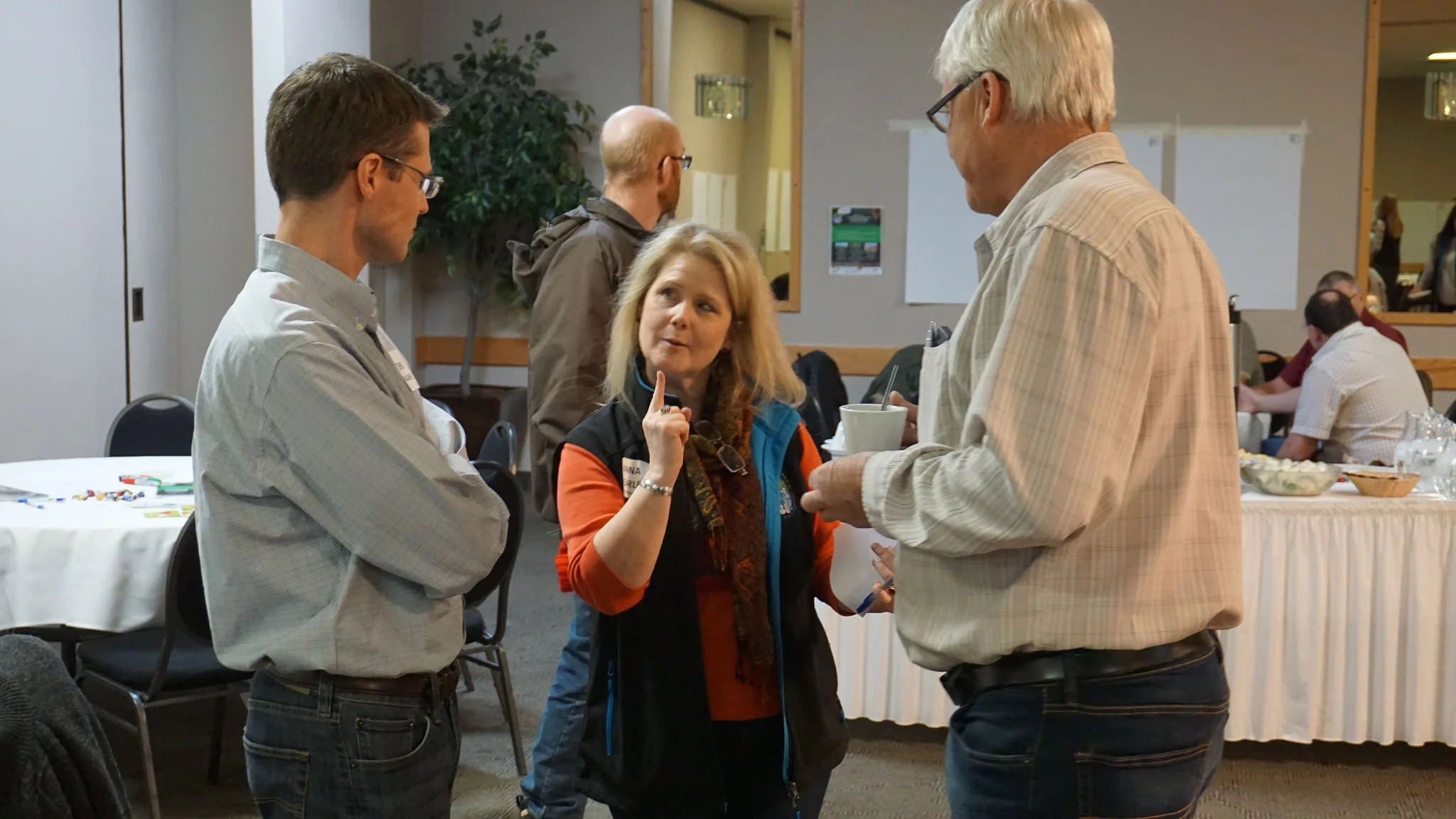 Anna Garleff appears to be getting a little sassy with Chris Gallagher and Mike Wind