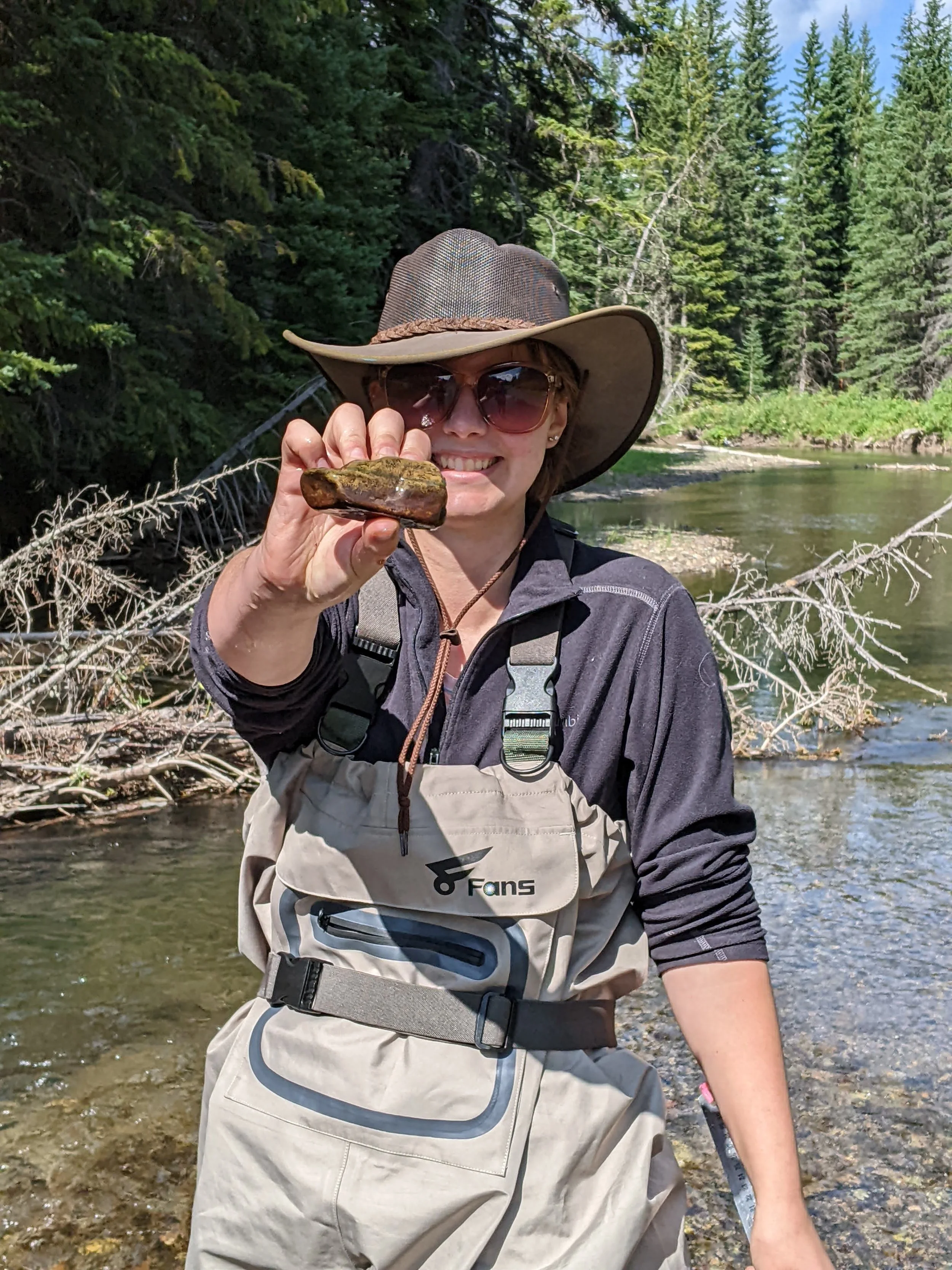  This is from my Canadian Aquatic Biomonitoring Network (CABIN) sampling training in August 2024. At the end of a CABIN sample, you carry out the 100 pebble count, which is when you randomly pick up 100 pebbles from the creek bed and measure them. Ma