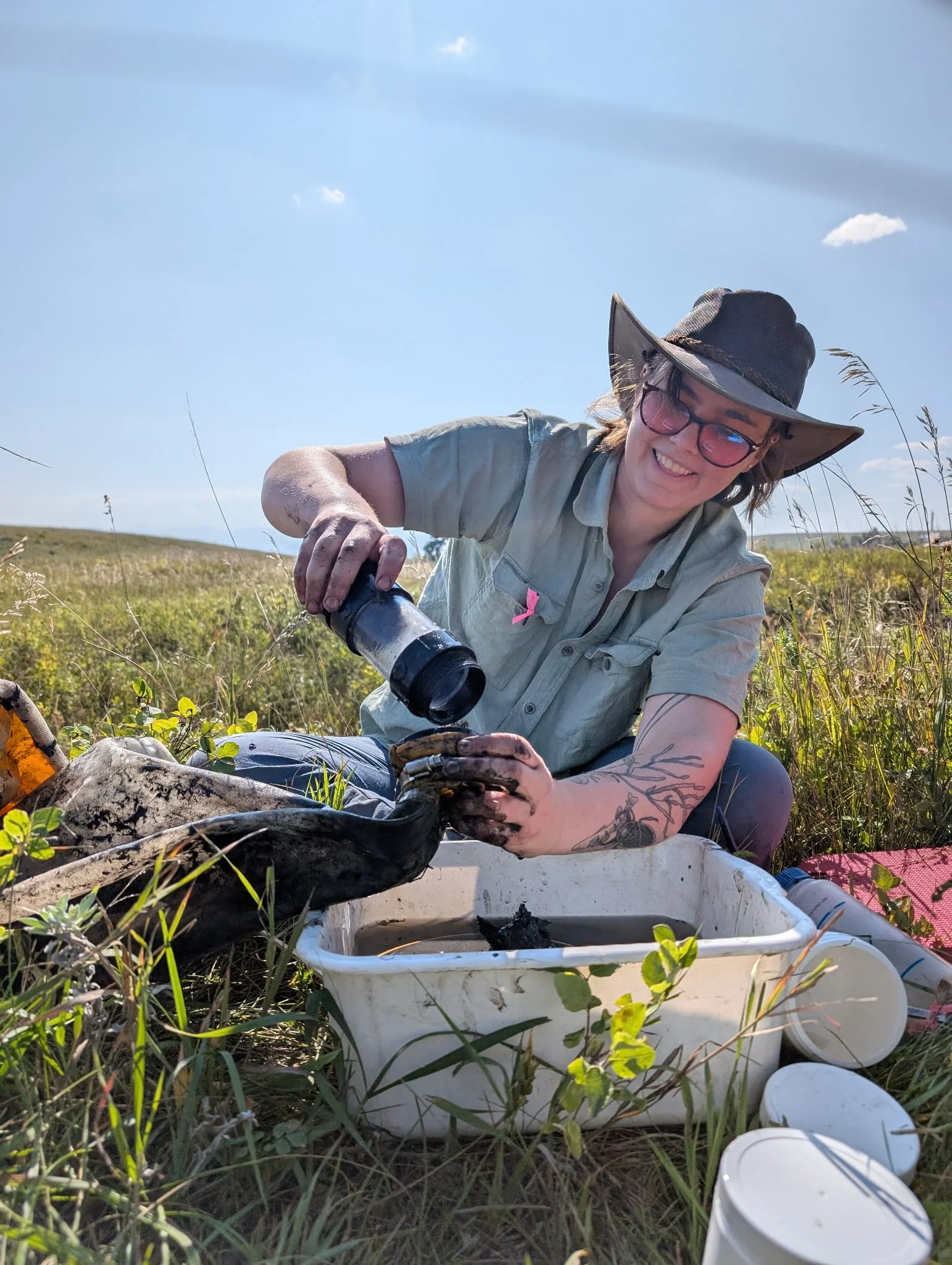  September 2025. Tennessee creek. THE siltiest sample we have ever pulled out of a creek bed. We actually wrote an apology note to our taxonomist (the folks in the lab that do the hard work of identifying our specimens) and tucked it into the sample 