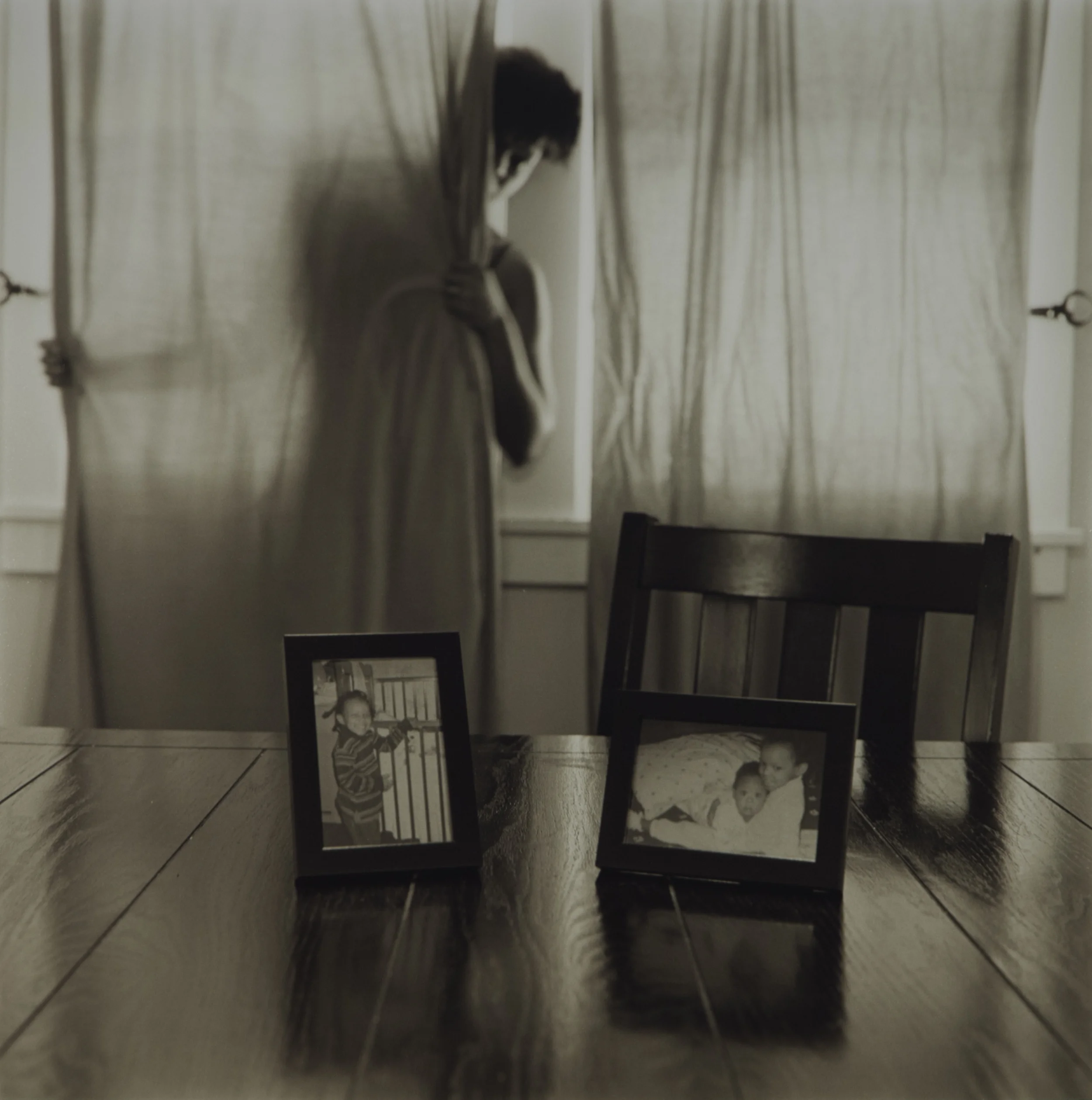 curtains_frames.jpg
