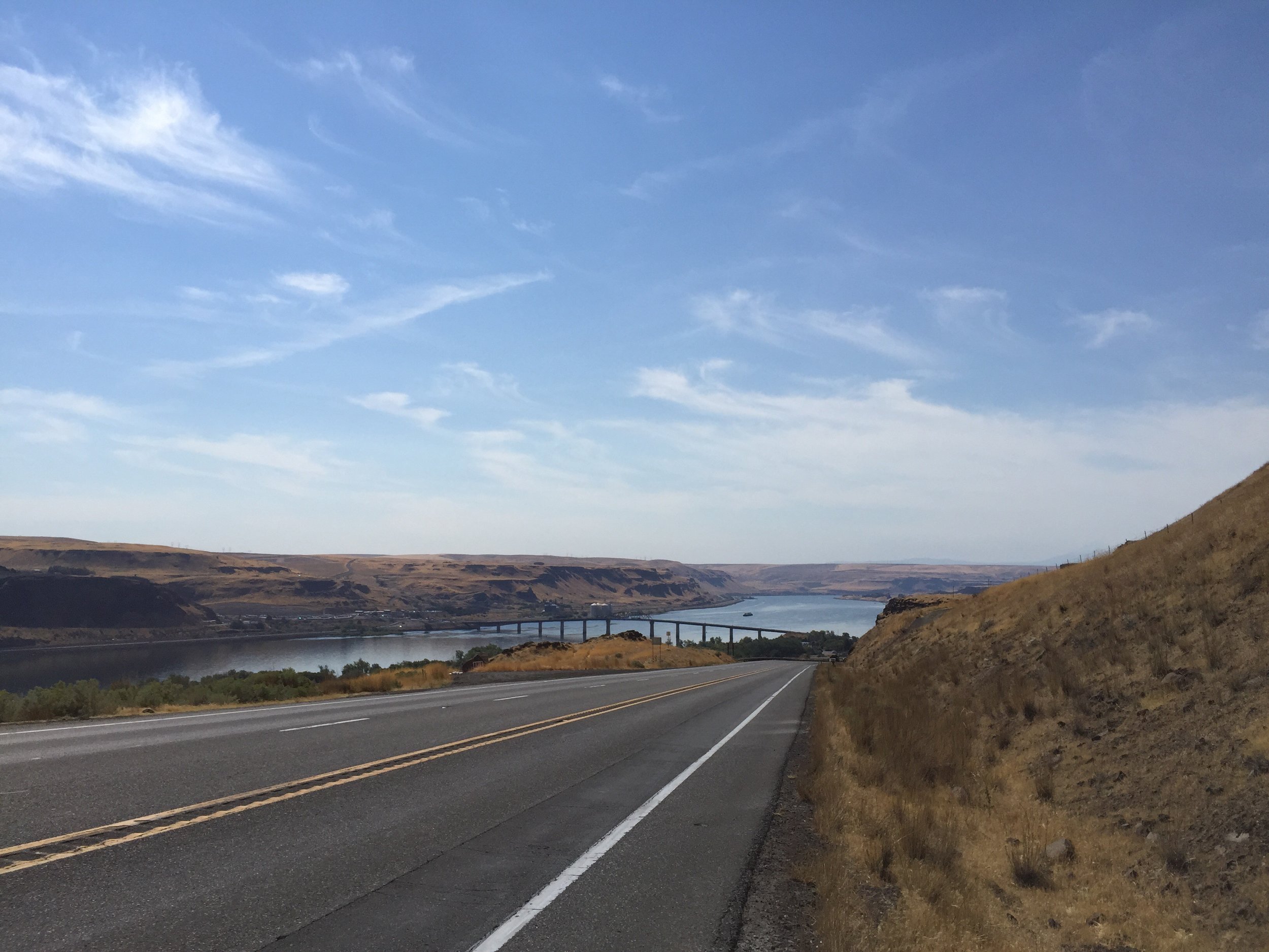 Our final state border crossing: into Oregon (again)...