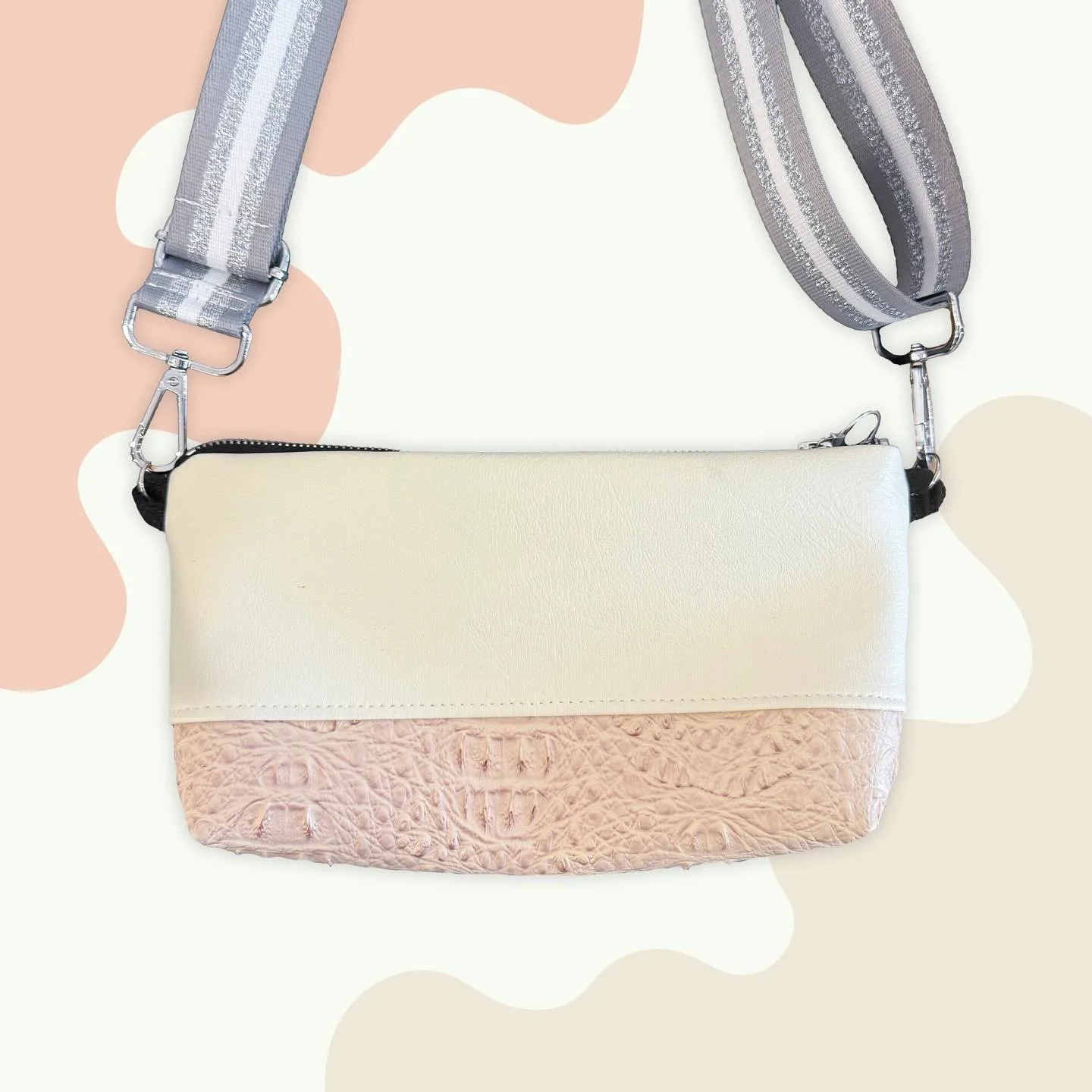 Such a great variety of bags in store from @vickisbags - different sizes and styles, there&rsquo;s definitely something for everyone. And don&rsquo;t forget to take a peek inside as every single one is lined with gorgeous vibrant patterns and fabrics