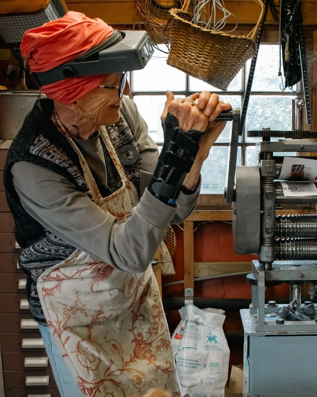 (3/3) #meetthemaker Ruth of @napperjewellery 

We are excited to share a series of #meetthemaker posts developed in collaboration with @otagopolycommunication third year student Tamara @visauls.by.t who has taken some amazing images to give you a beh