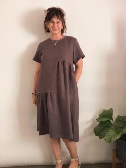 New garments in store from @annakingclothing !!!

The Frock and Roll dress has a tiered front and back detail, side pockets and button neck closure. Made from 100% charcoal mid weight linen.

Just Skirting Around is a super flattering longer length s