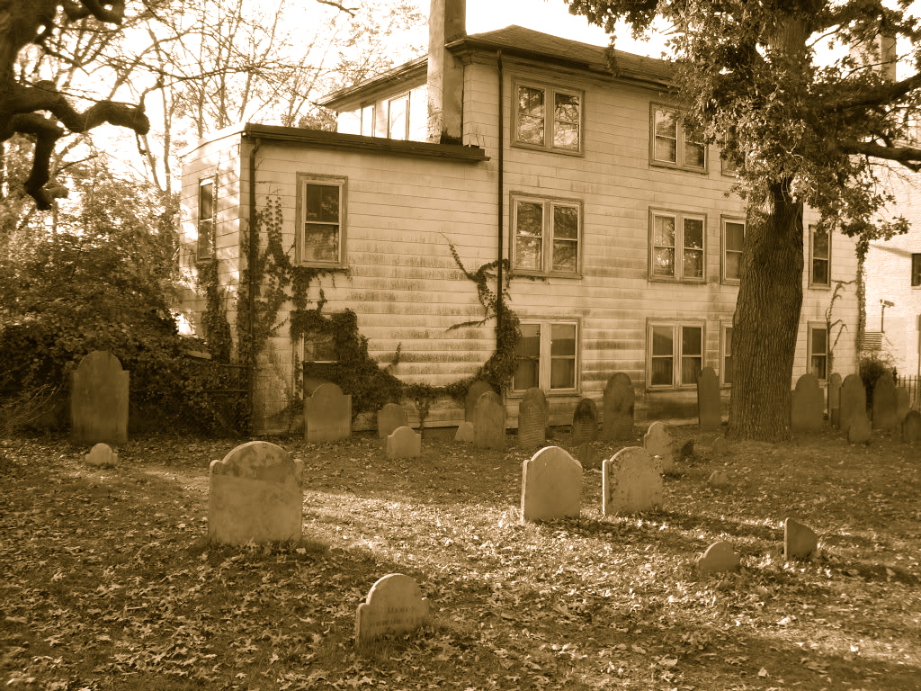 gravesmanor.jpg