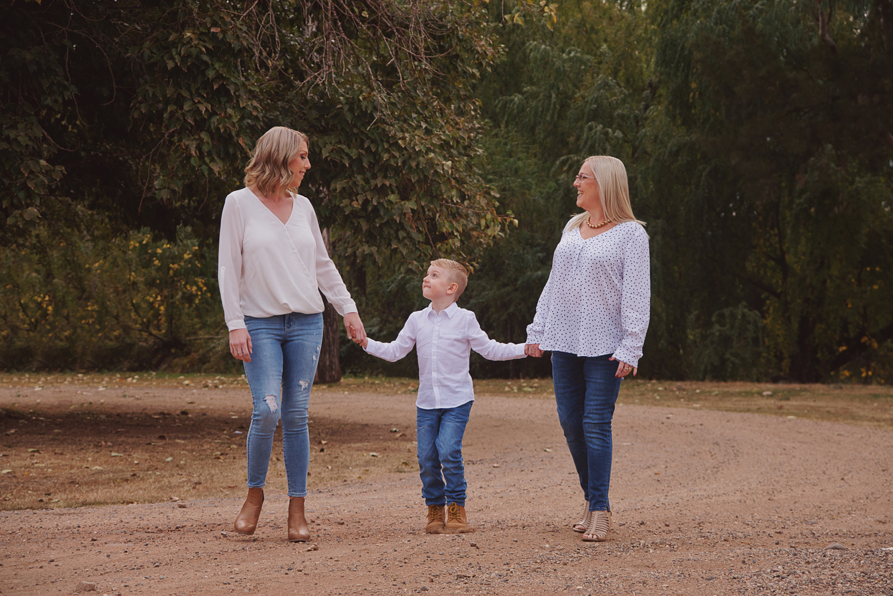 MuswellbrookPhotographerWinterBloomFamily00.jpg