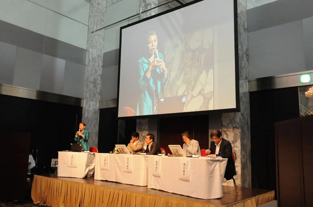 mm2010_panelA_7.jpg