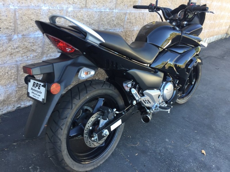 Suzuki GW250f 4.jpg