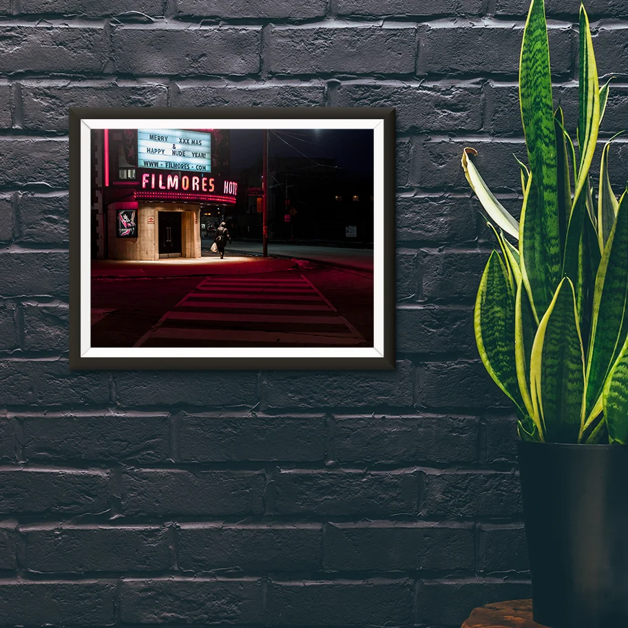 Mockup-#10-square-web.jpg