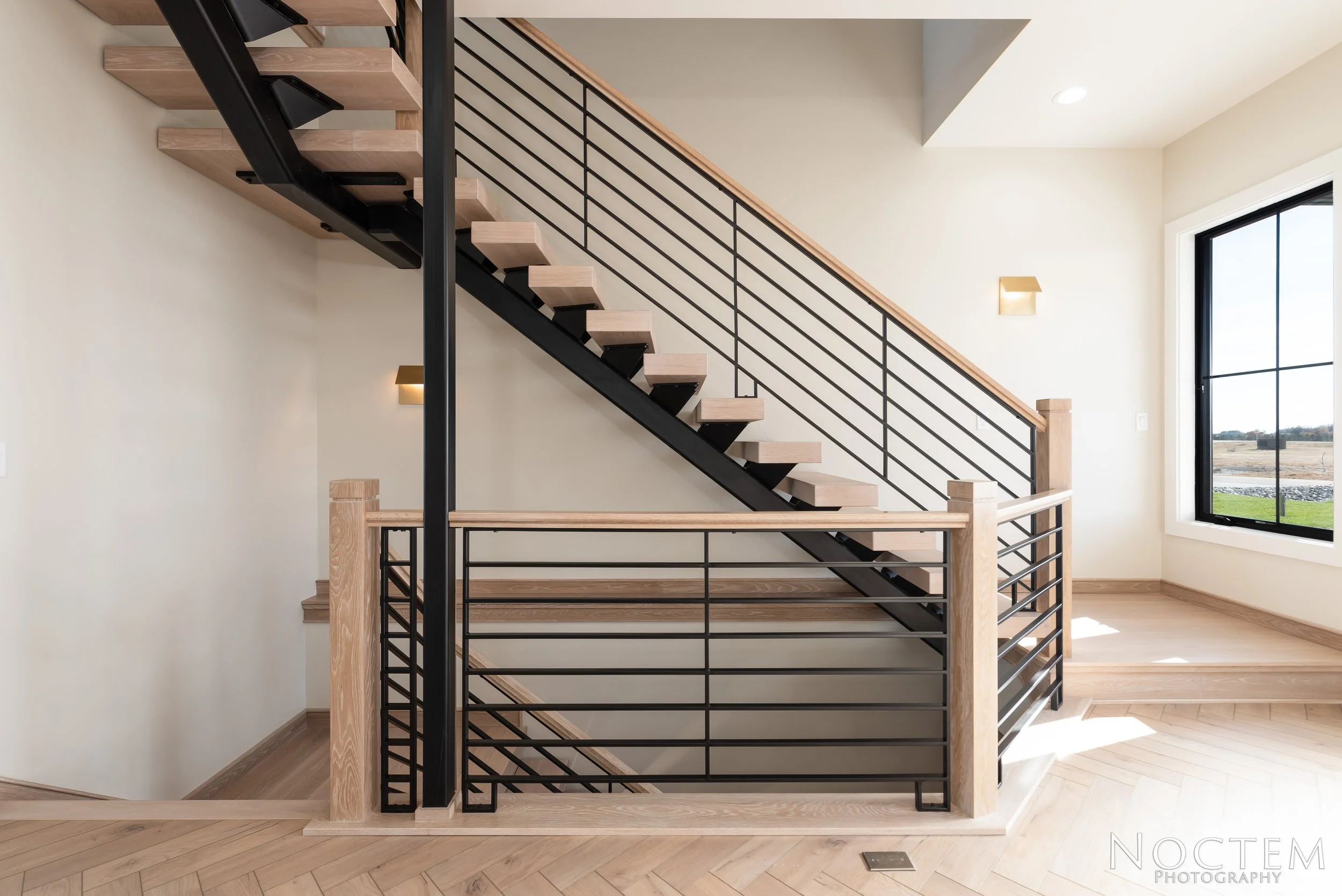 2368 Bluffs-41.JPG