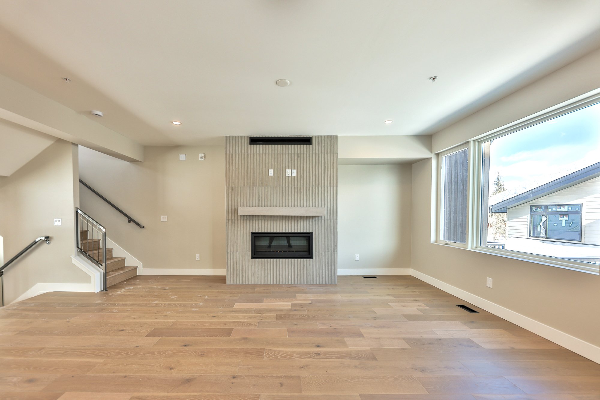 Living Room with fire place