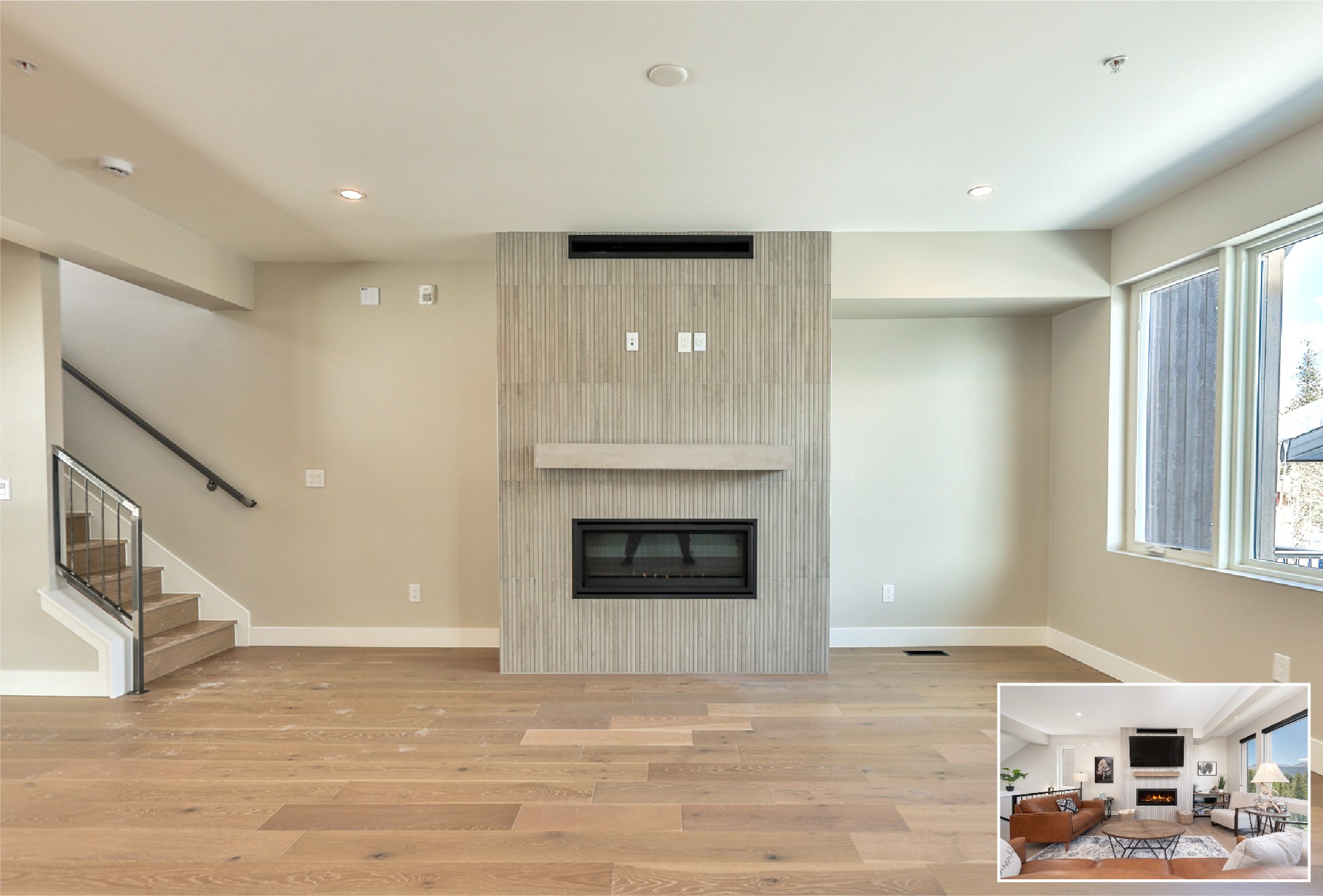Living Room with fire place