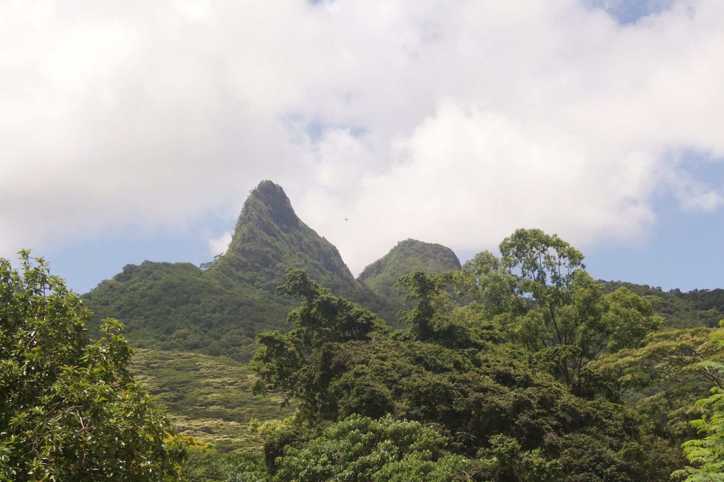 Reverse Olomana Three Peaks