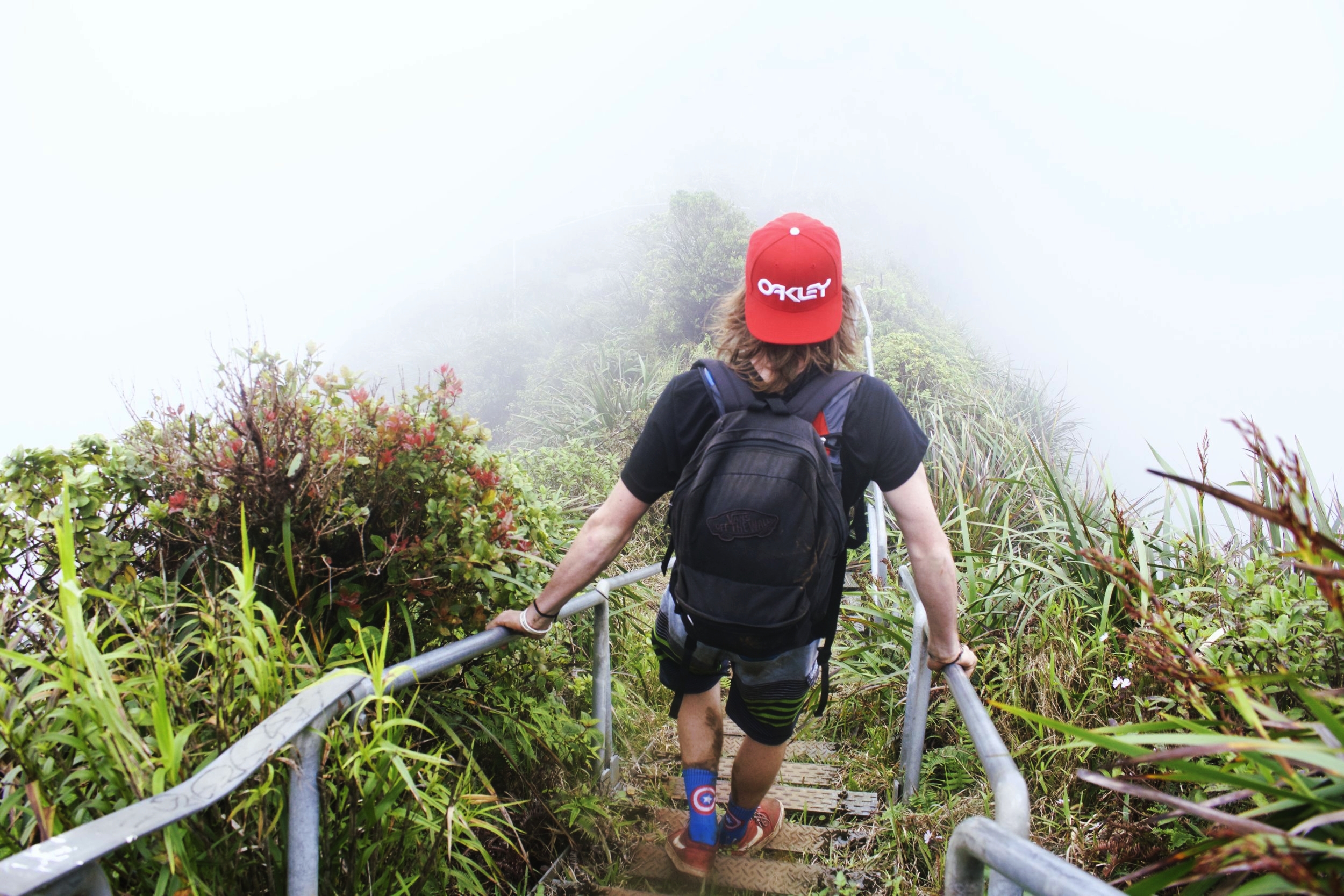 Stairway To Heaven Hawaii Hike: Epic Haiku Stairs Oahu Trail