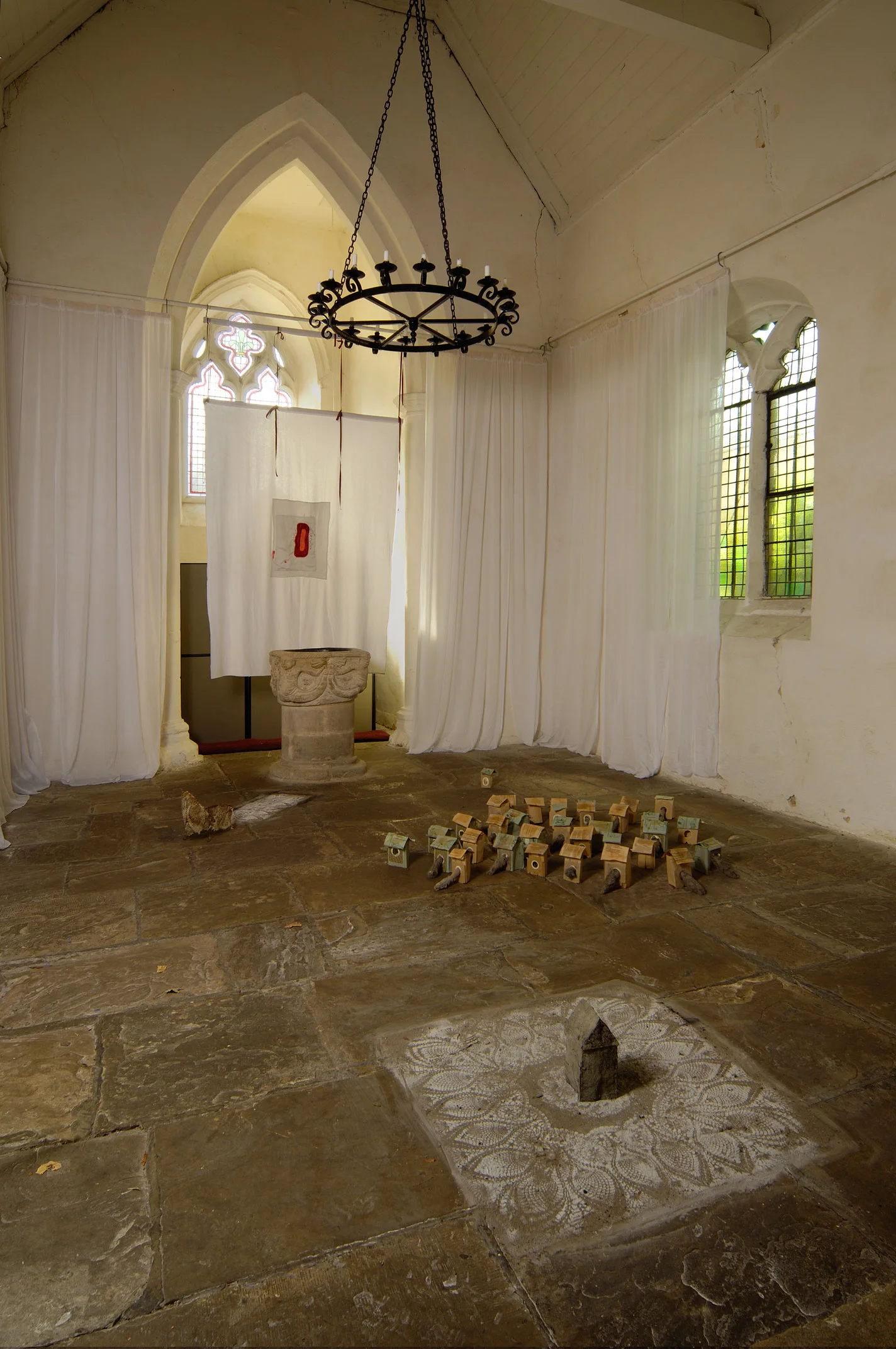 m'OTHER-ART-INSTALLATION-ST-PETER'S-SEPT-2007-035-(2).jpg