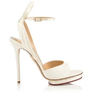 The ‘WALLACE’ shoe.