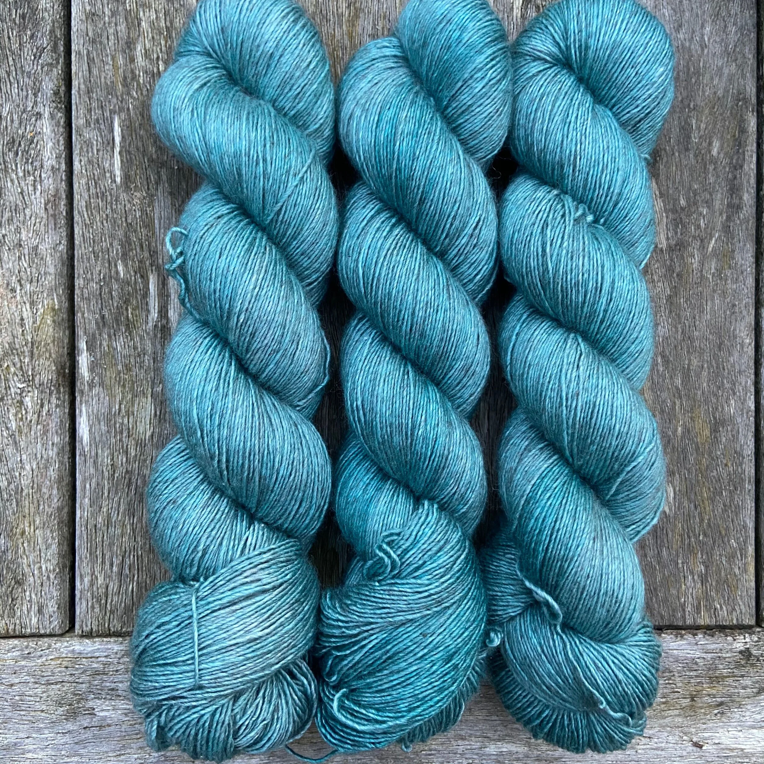 pacific squeal 4ply singles yak merino silk