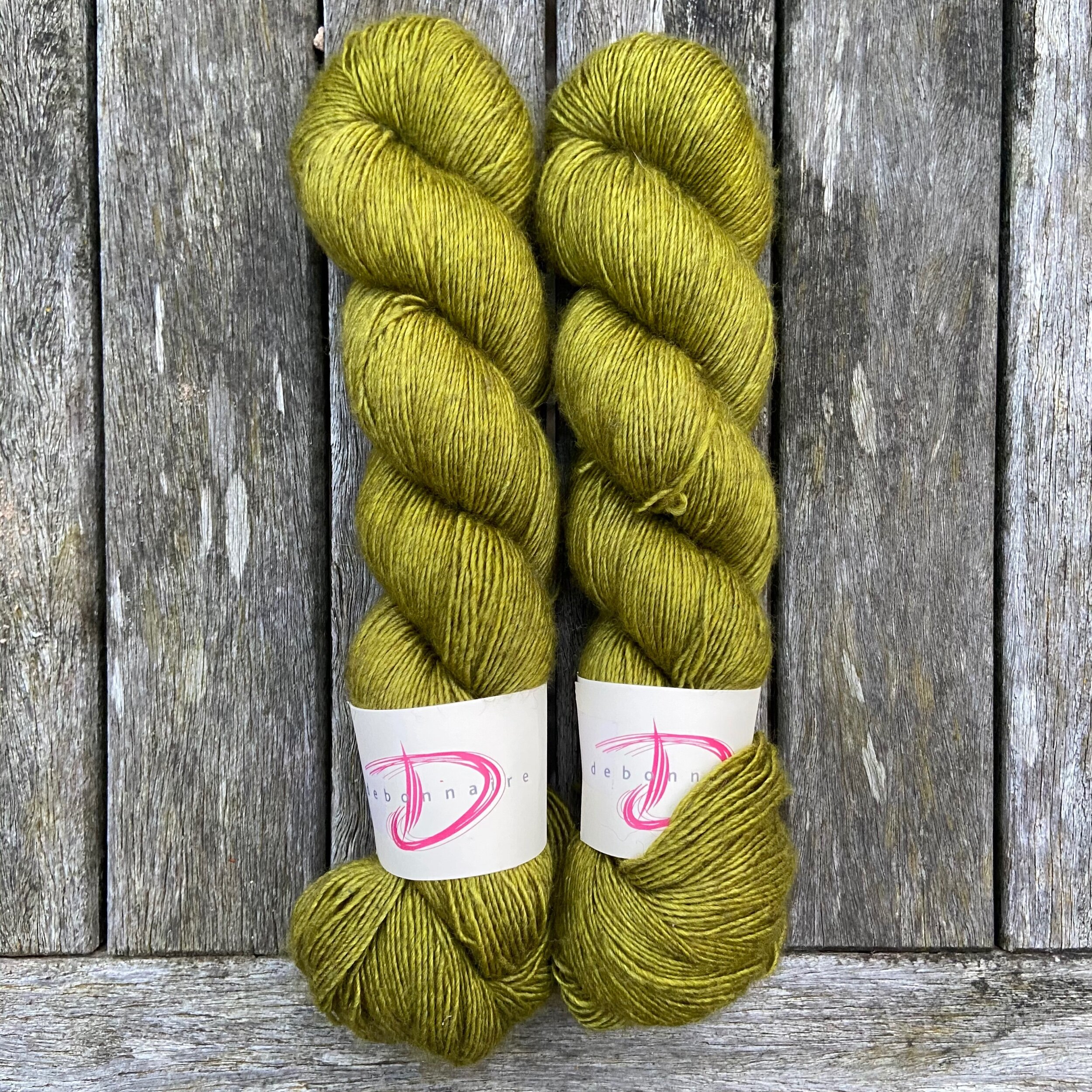 olive squeal 4ply