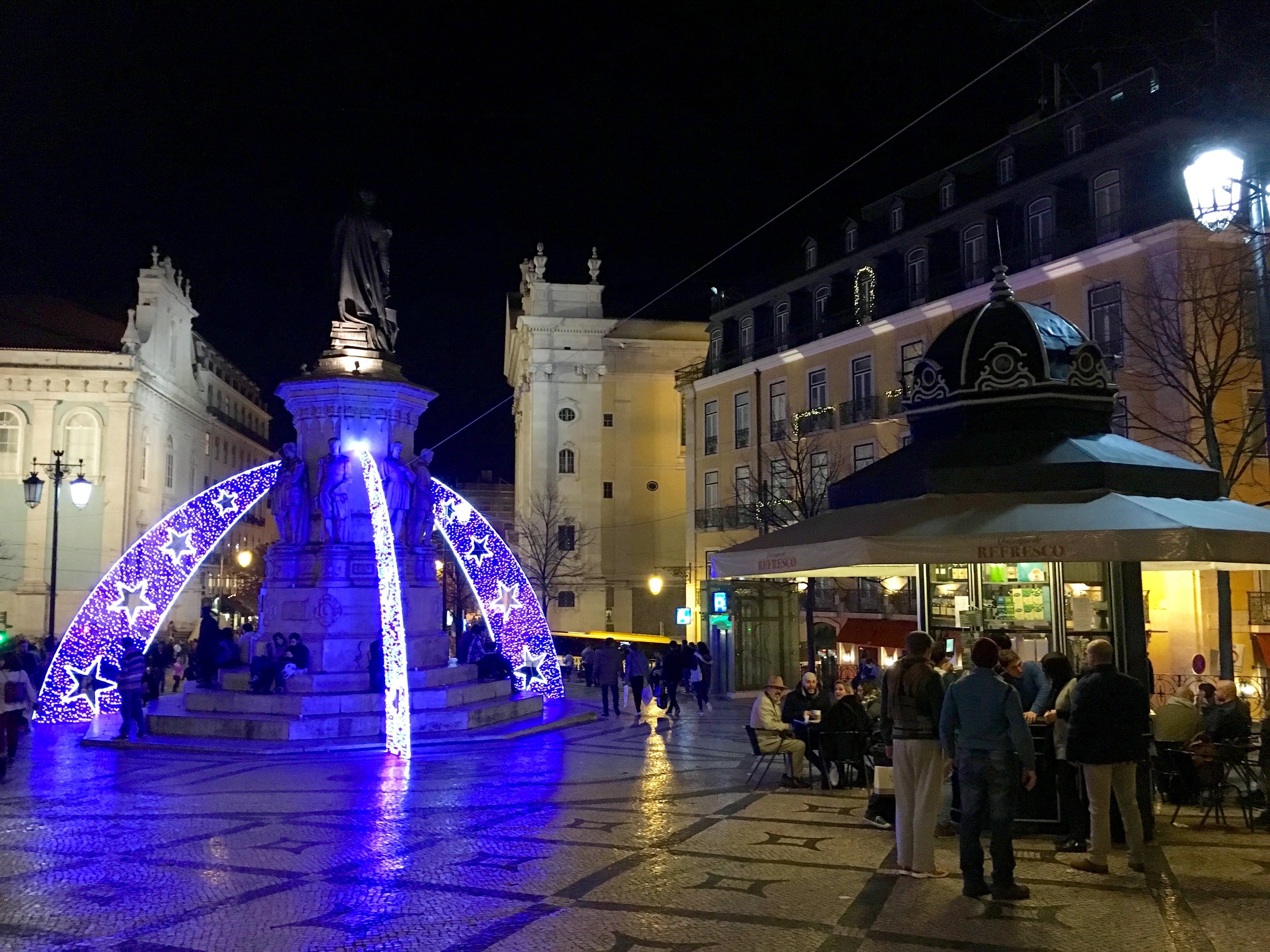 Quiosque Largo do Camões, Lisbon