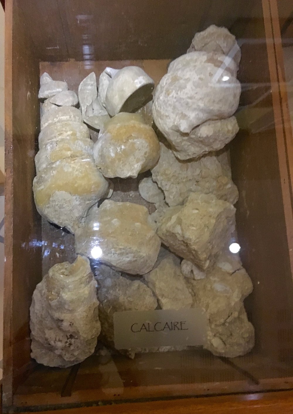 calcaire or limestone