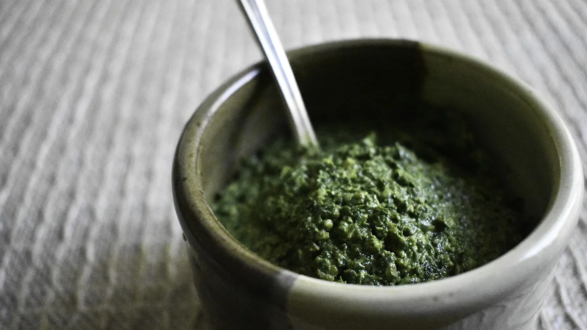 Basil Pesto No-Oil 16x9.jpg