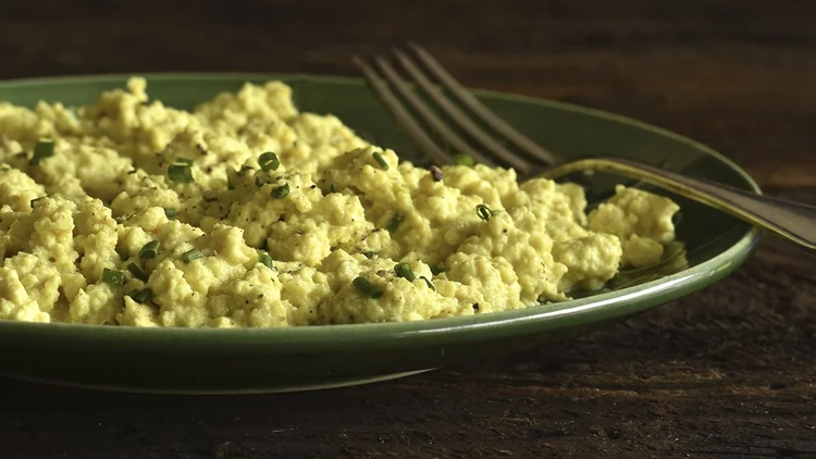 Soft, Fluffy Scrambled Tofu — Gracious Vegan