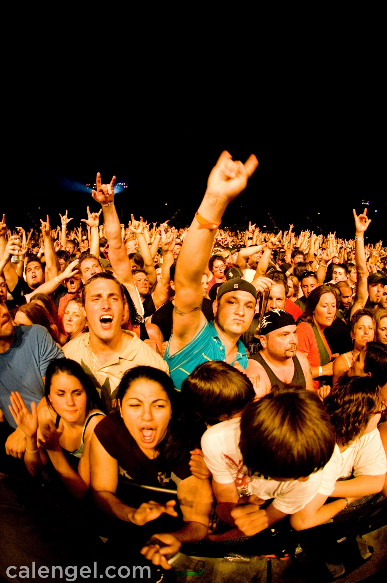 Crowd04.jpg