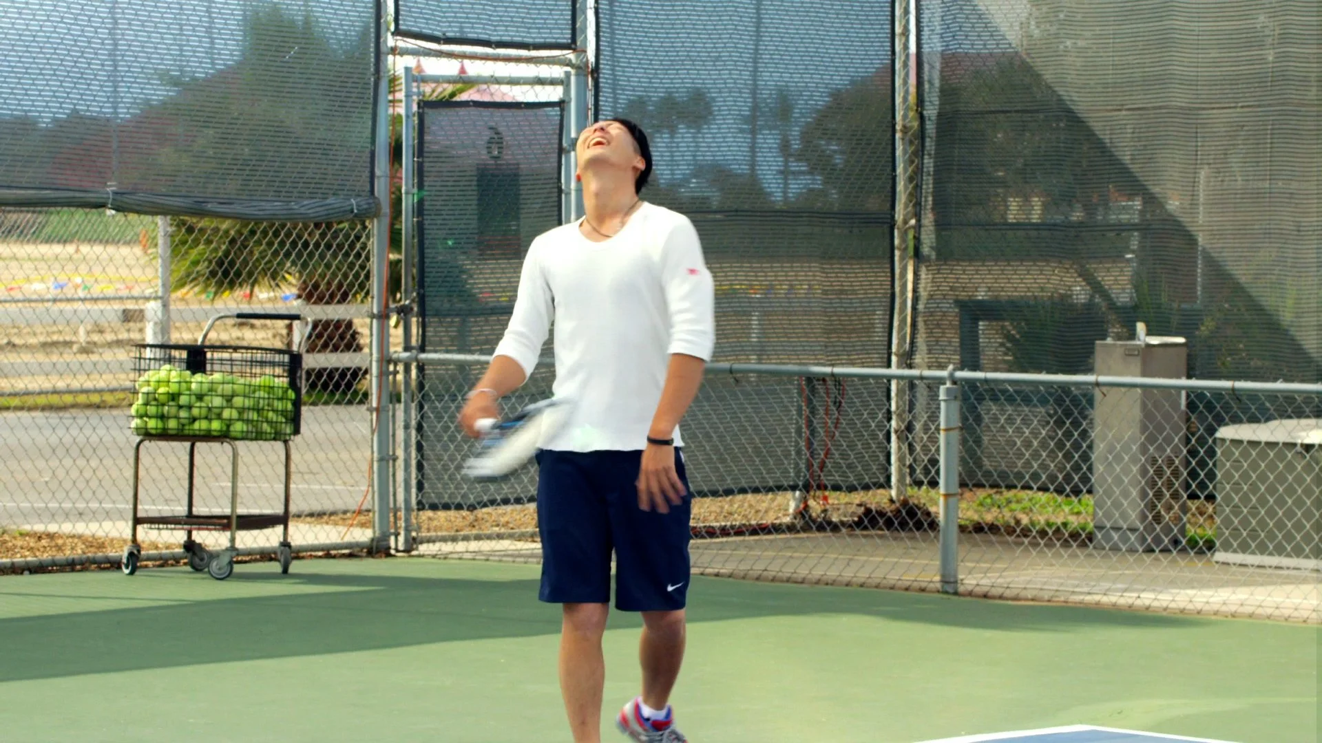 11_tennis_15sec.mov.00_00_04_01.Still010.jpg