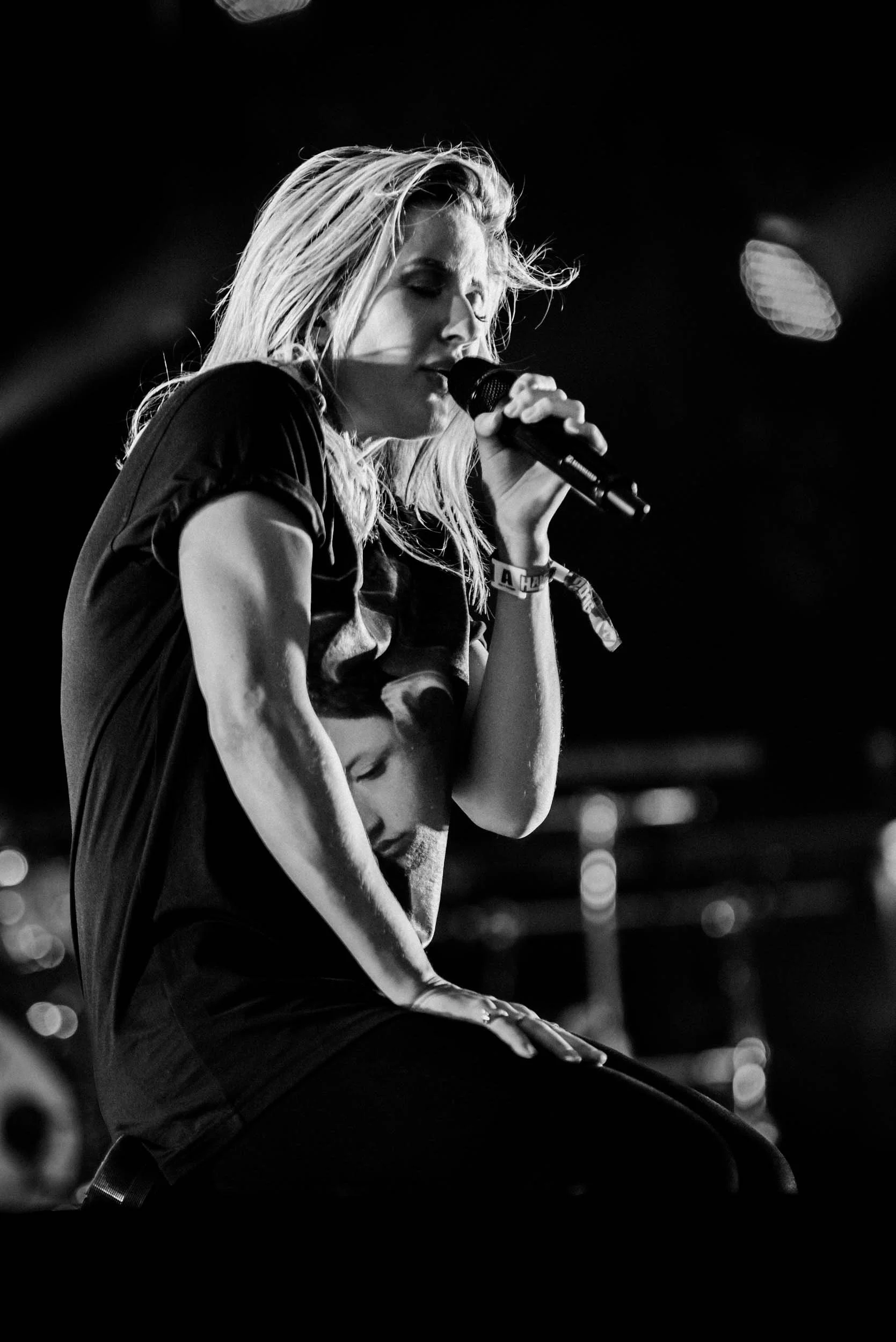 ELLIEGOULDING2016-05-22pic9011.jpg