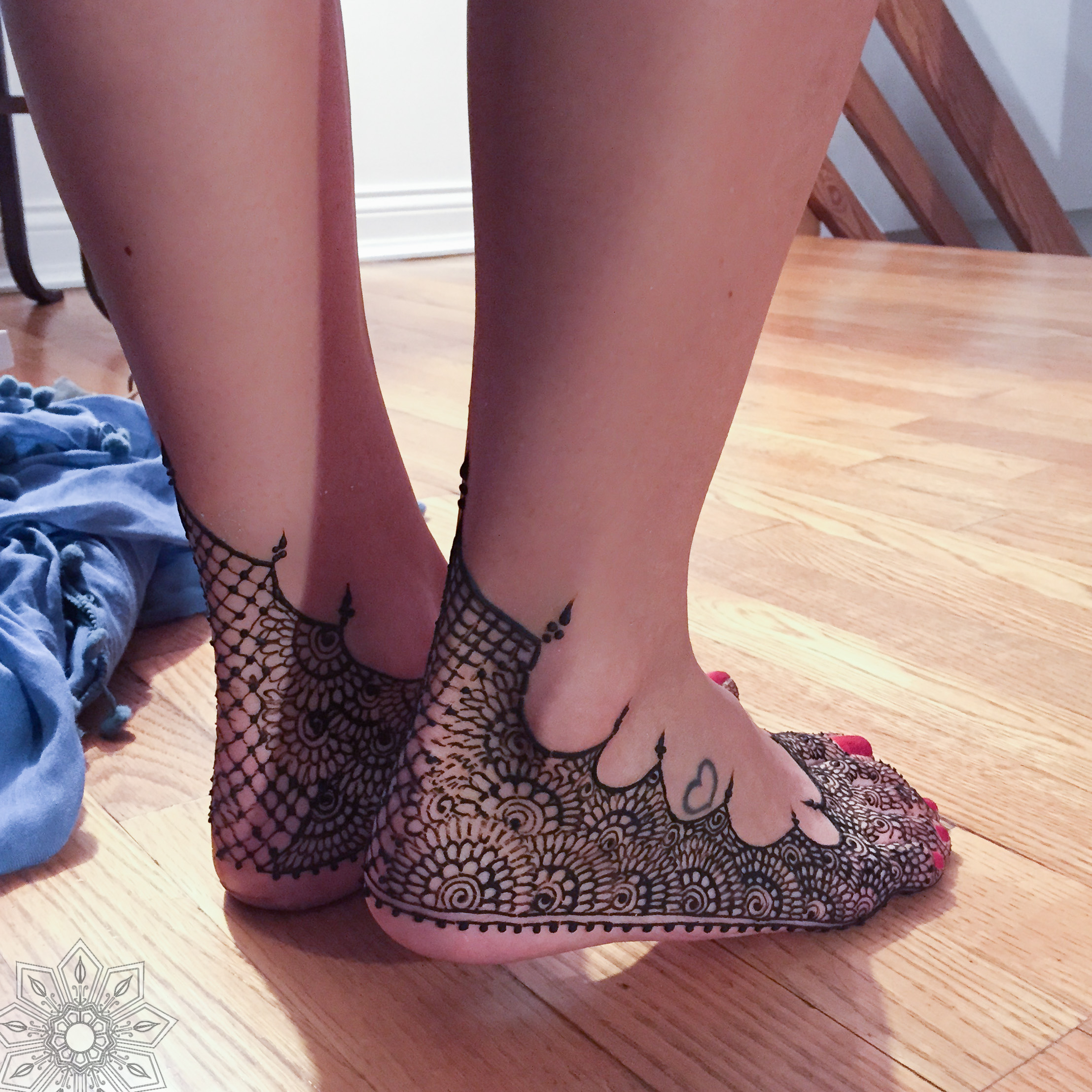delicate slippers 