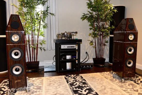 Room 3. “Best” / High-end Audiophile System: VPI Avenger with Fatboy JMW 12 arm, Lyra Etna, VPI Voyager Phono, Krell amplification and pre-amp, Genesis Maestros, Transparent Cable. This was a beautiful and very fine sounding room; Krell Industries was showing off its new XD technology (Class A) in its stereo amplifiers; coupled with a Krell preamplifier; clean sounding with nice body and soundstage. Walter Schofield, COO of Krell was on hand to explain the improvement of sound offered by the XD technology.