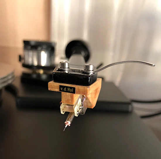 van den Hul Colibri Master Signature Moving Coil Phono Cartridge